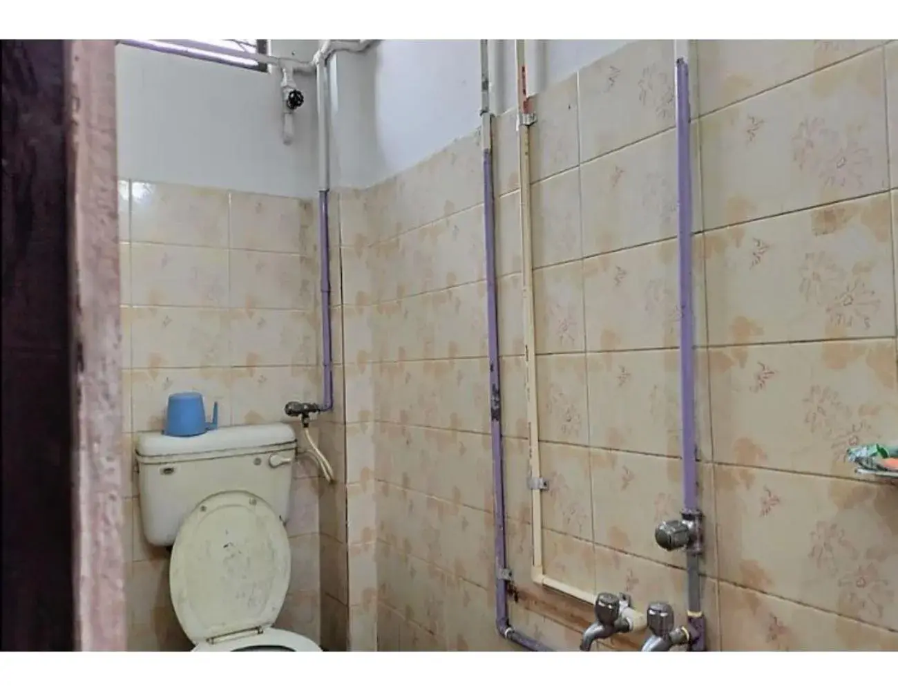 Toilet, Bathroom in Goroomgo Central Guest House Agartala