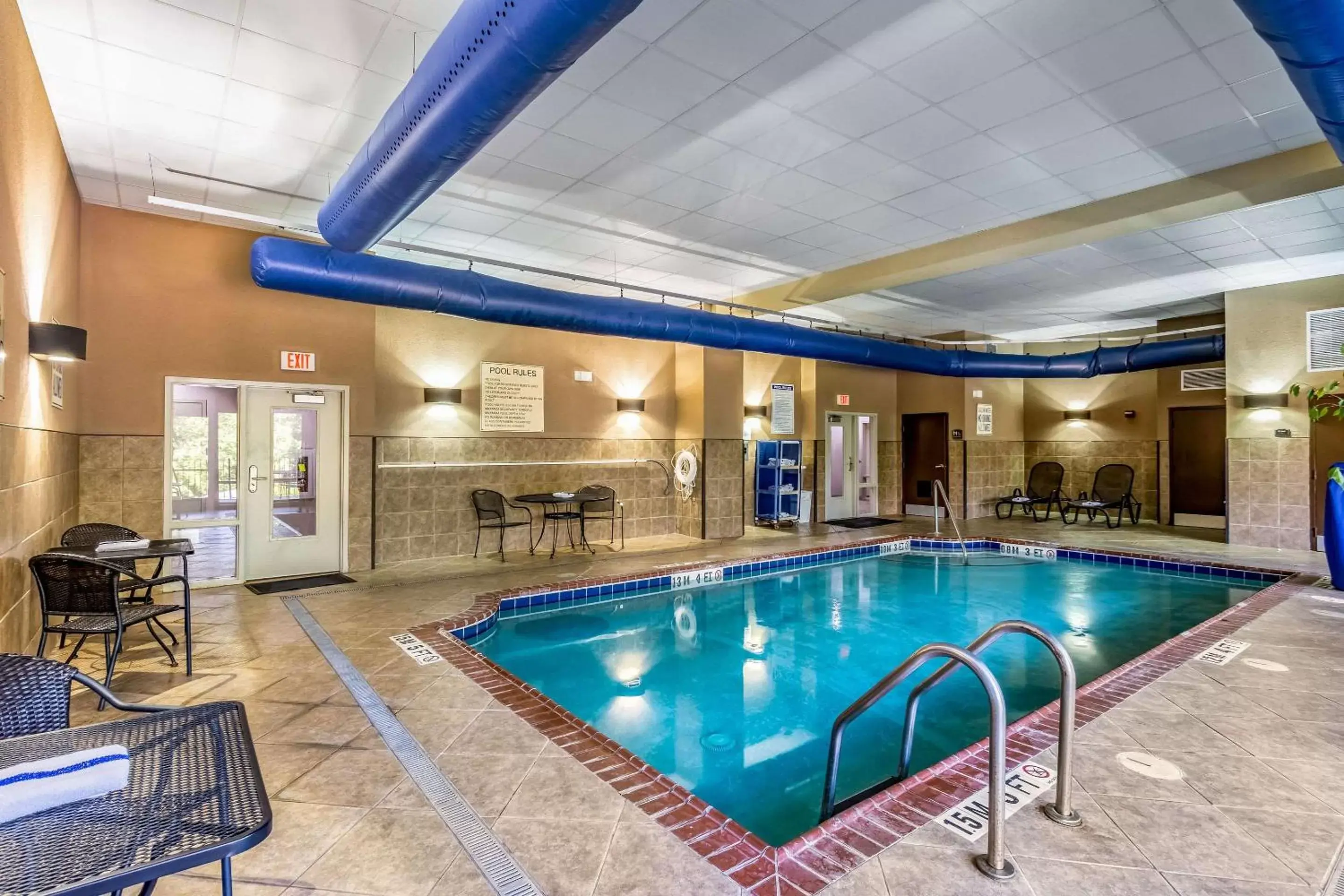 On site, Swimming Pool in Holiday Inn Express & Suites Lexington, an IHG Hotel