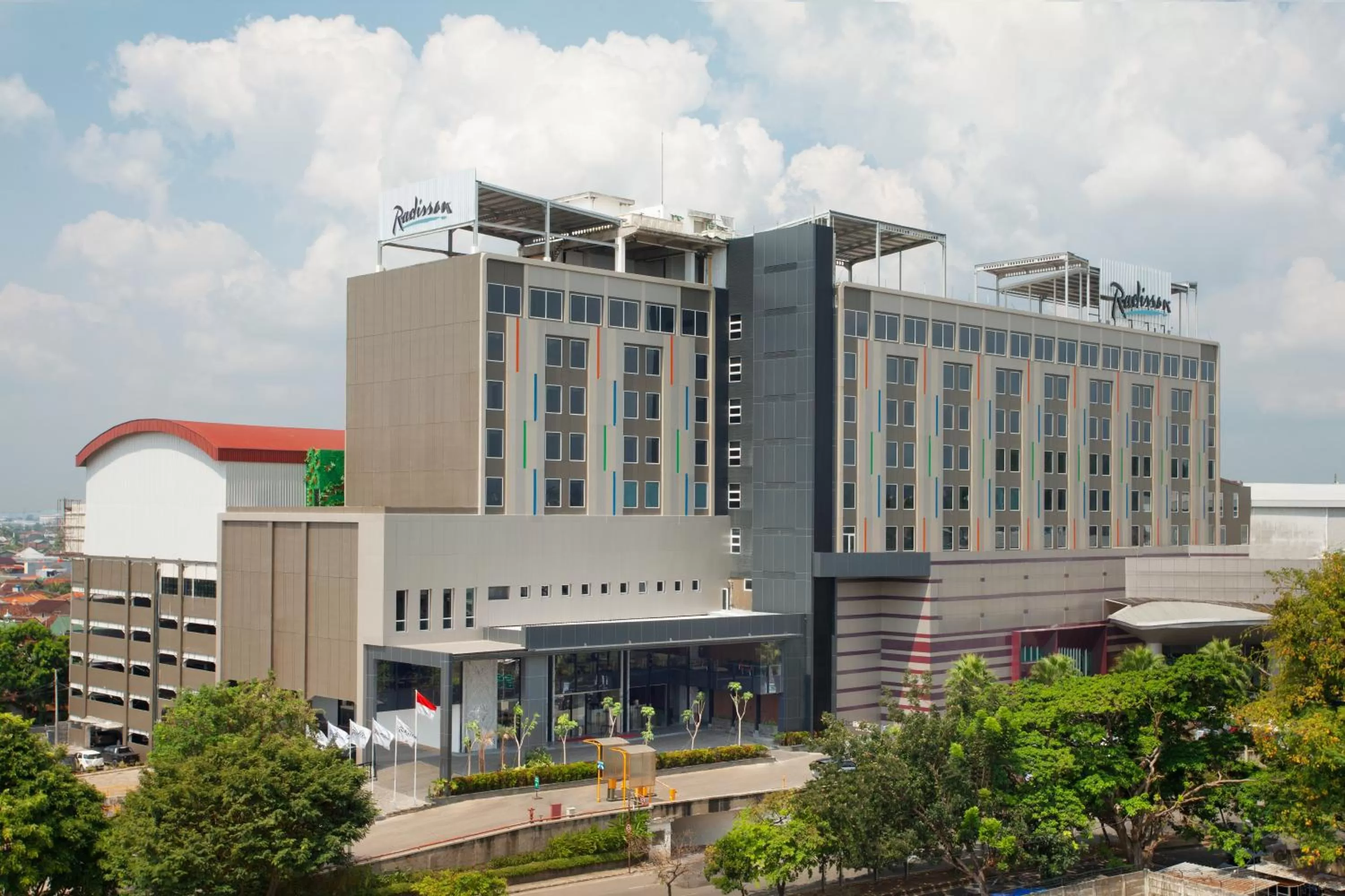 Facade/entrance in Radisson Lampung Kedaton