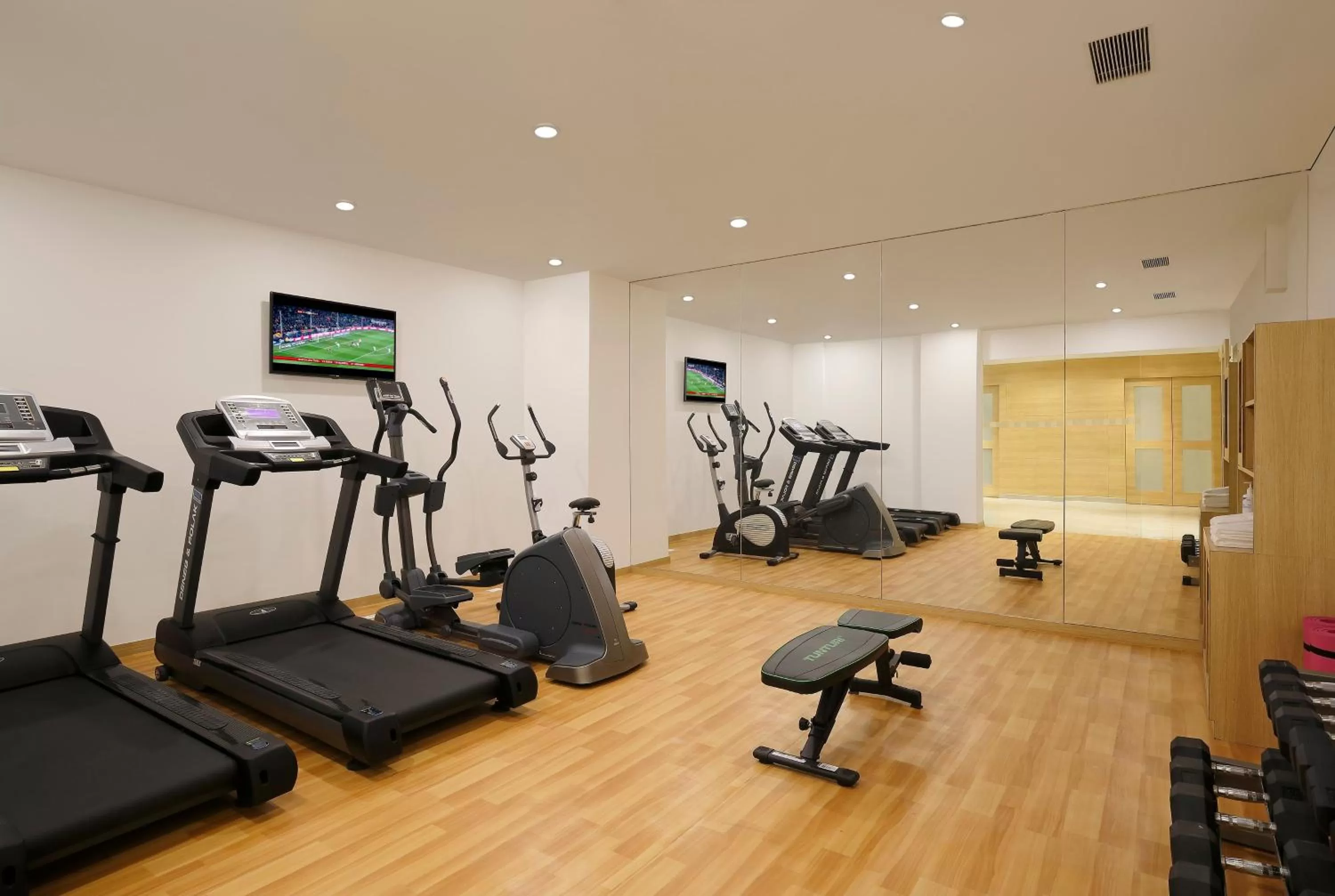 Spa and wellness centre/facilities in Holiday Inn Express Pune Pimpri by IHG