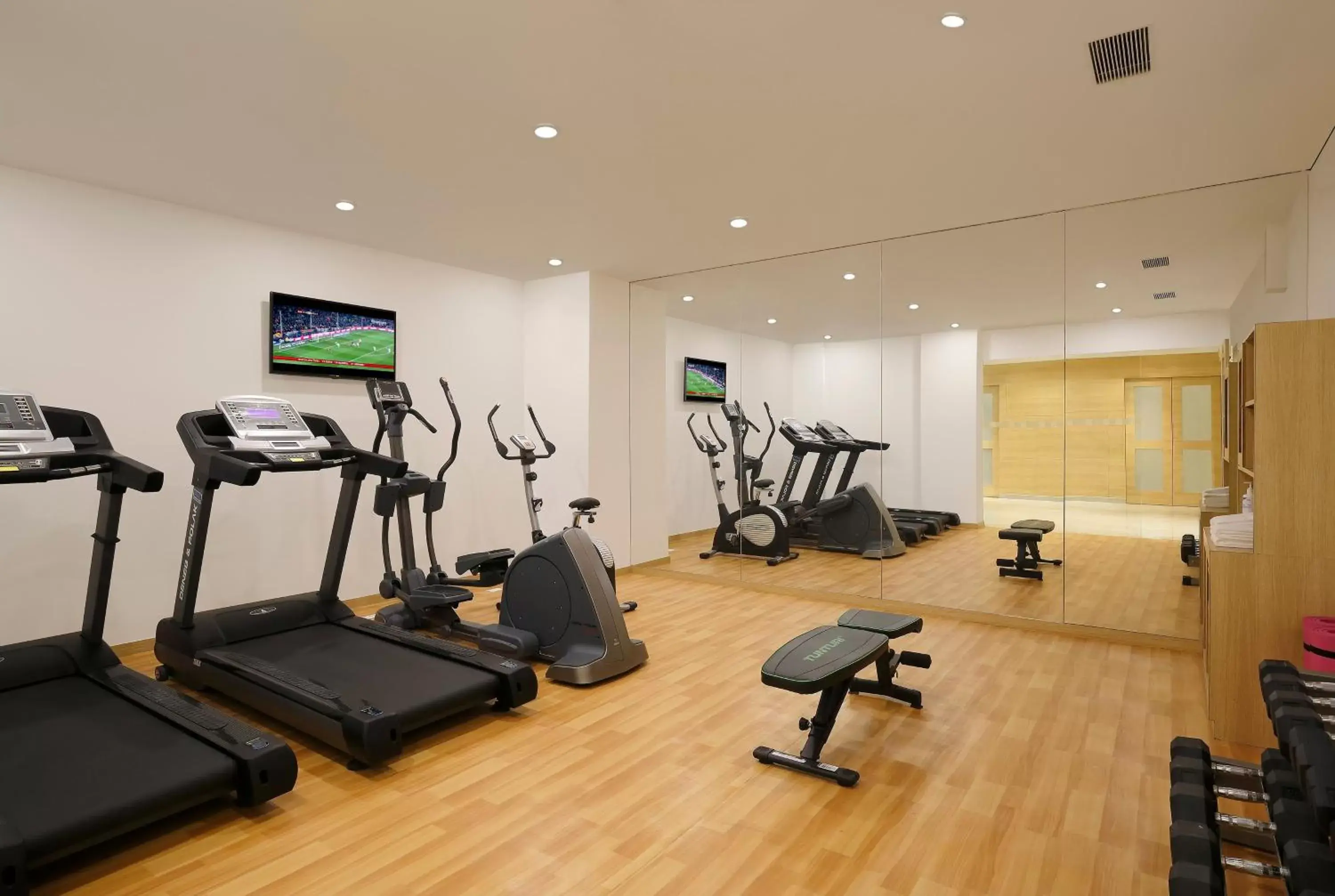 Spa and wellness centre/facilities, Fitness Center/Facilities in Holiday Inn Express Pune Pimpri, an IHG Hotel