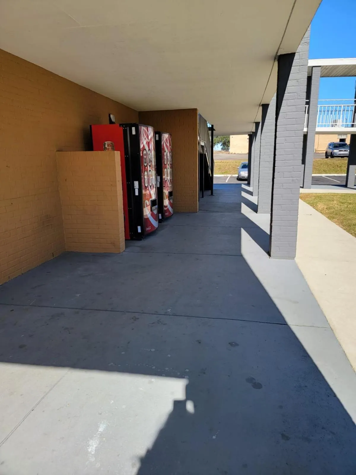 Property building in Days Inn by Wyndham Dothan