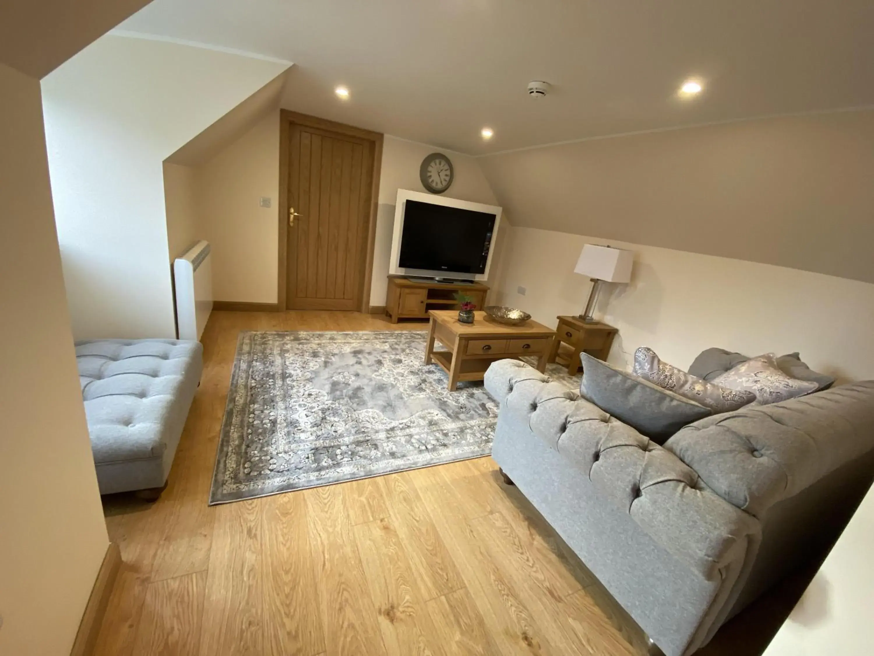 Other, Seating Area in Waverley Inn Apartments