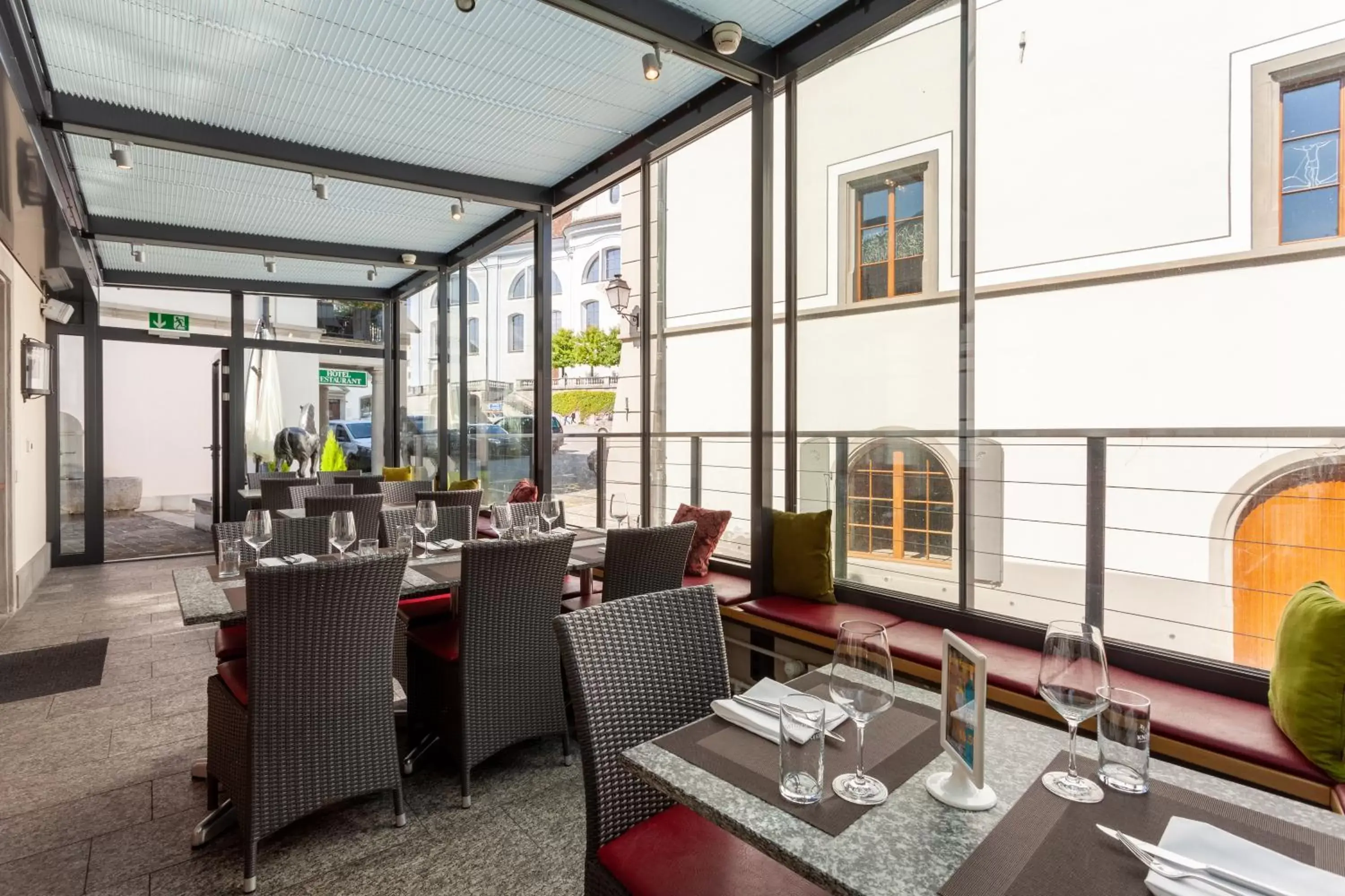 Restaurant/Places to Eat in Wysses Rössli Swiss Quality Hotel