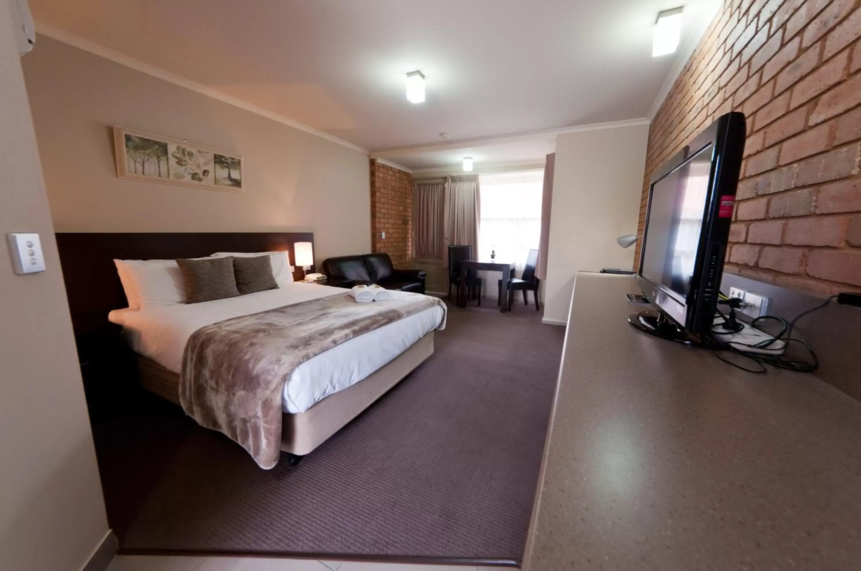 Bed in National Hotel Complex Bendigo