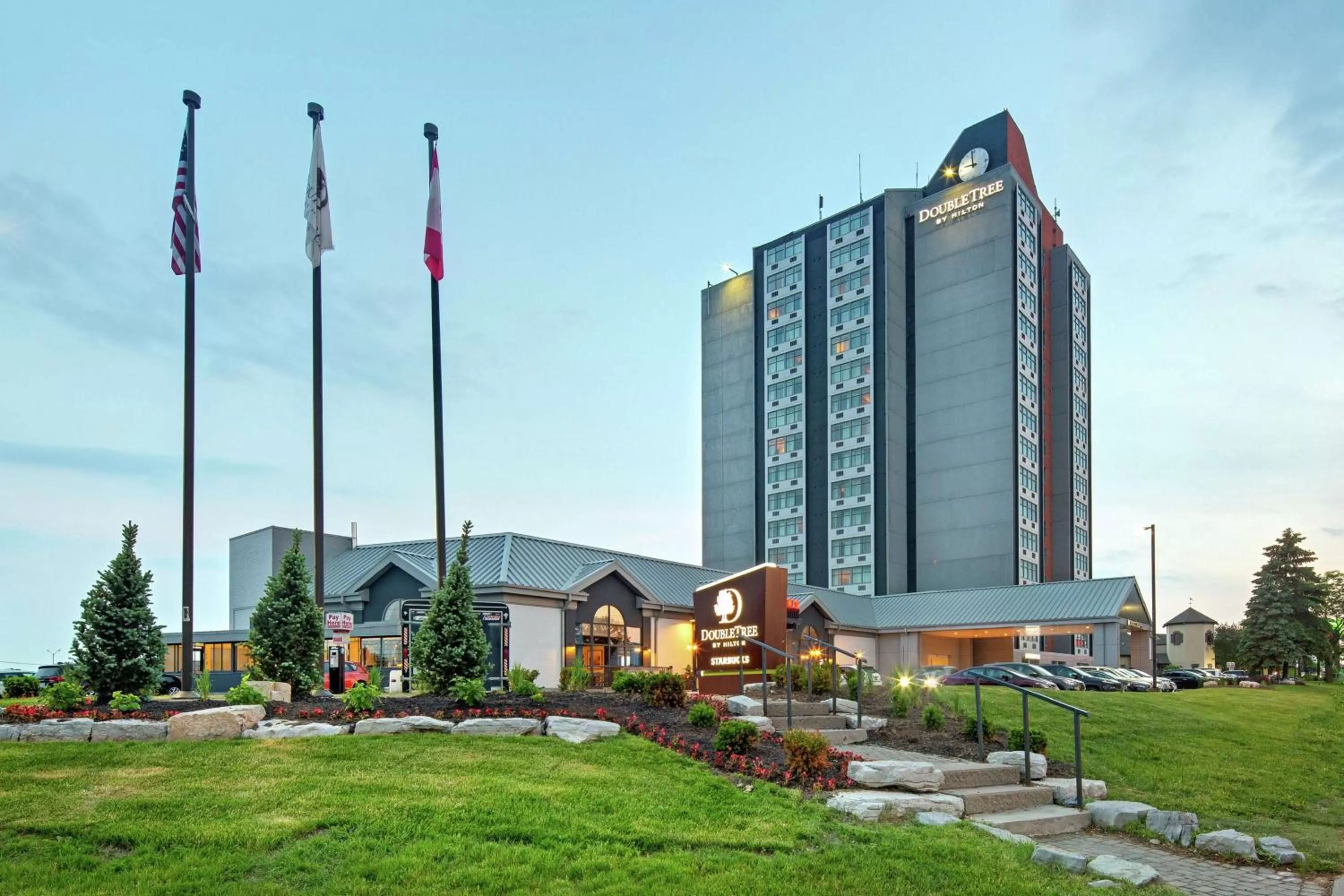Property building in Doubletree by Hilton Toronto Airport, ON