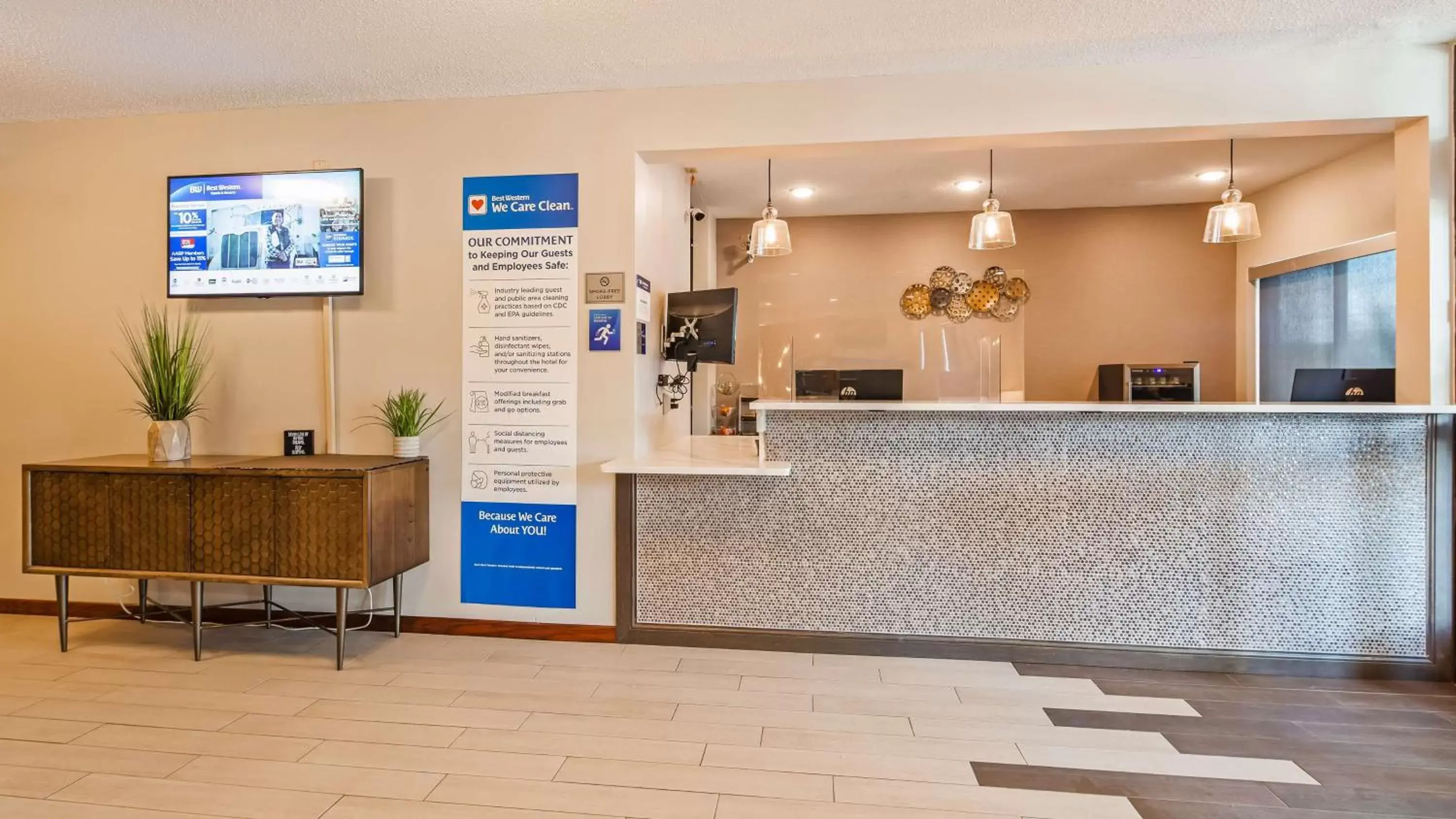 Lobby or reception, Lobby/Reception in Best Western University Inn