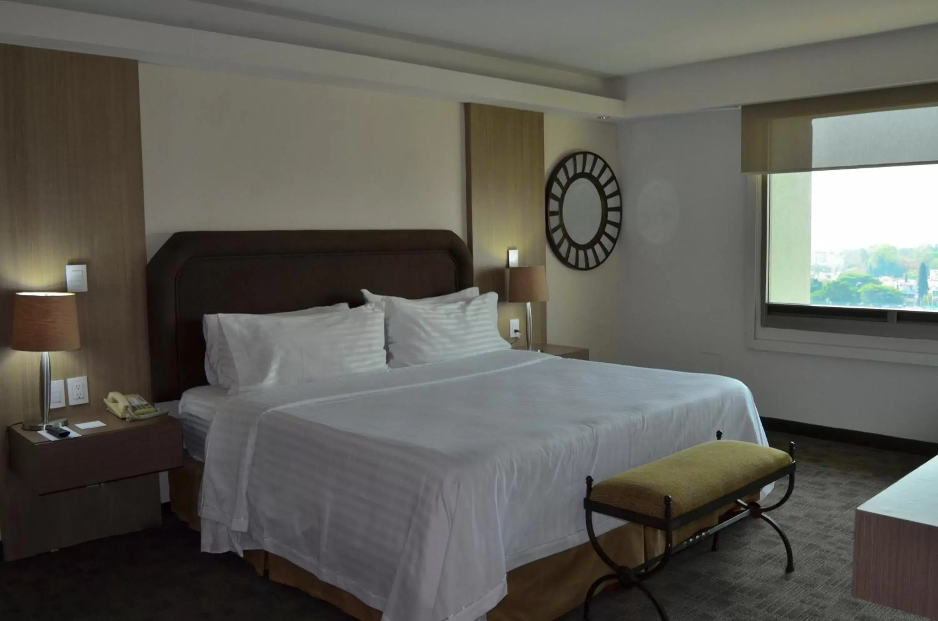 Bedroom, Bed in Holiday Inn Guadalajara Select, an IHG Hotel