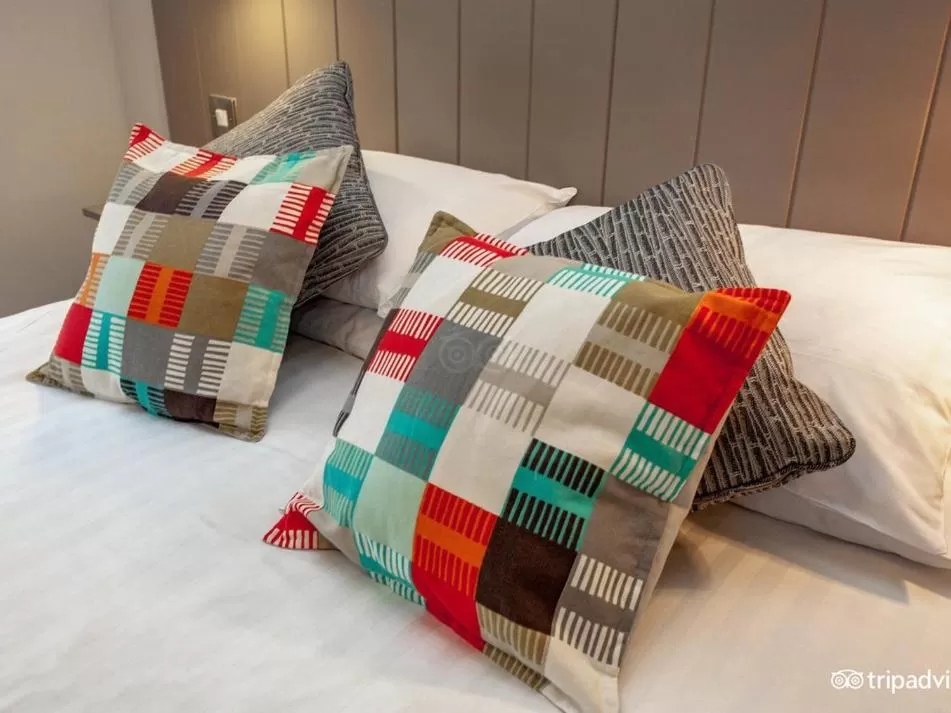 Bedroom, Bed in The Cliffe at Dinham