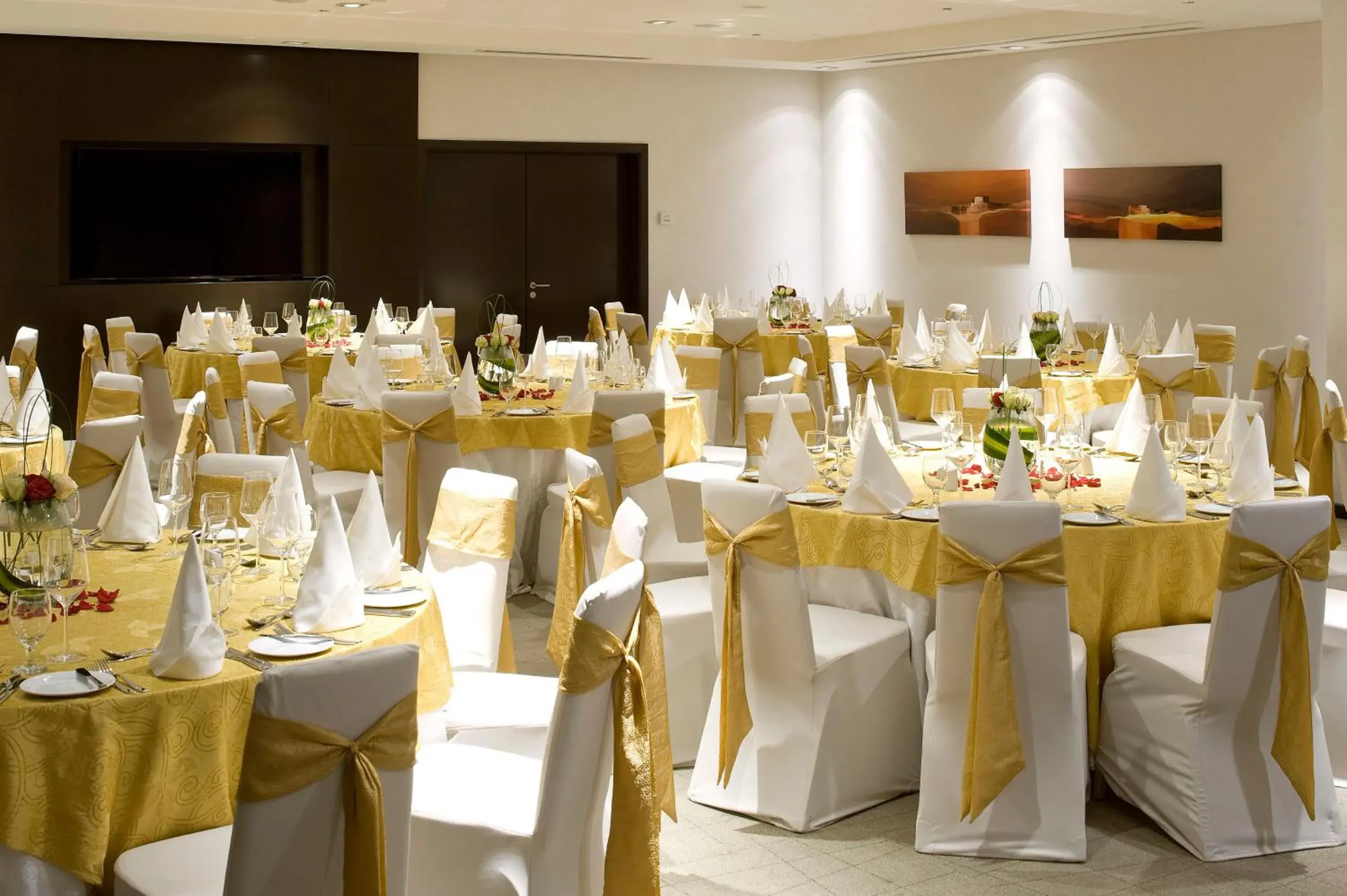 Meeting/conference room, Banquet Facilities in Holiday Inn AlSeeb Muscat, an IHG Hotel