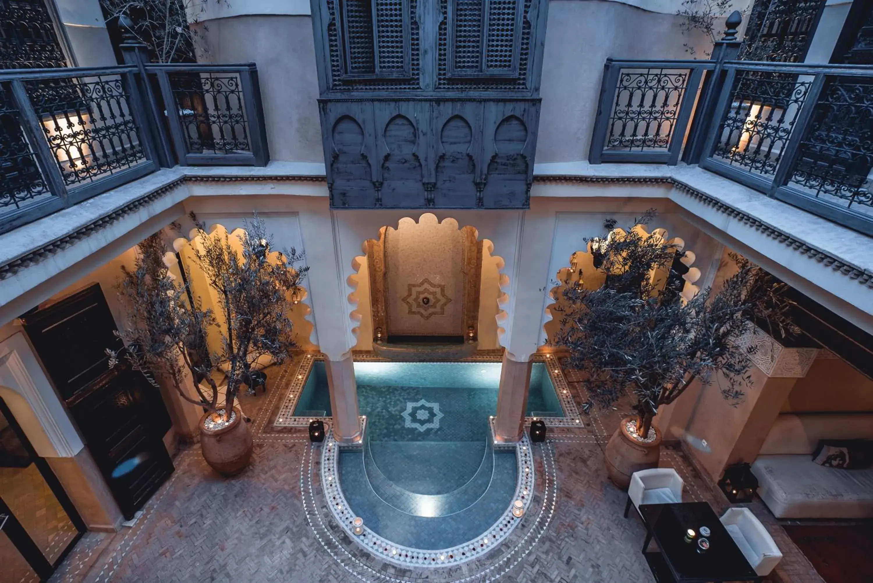 Swimming pool in Riad Ambre et Epices