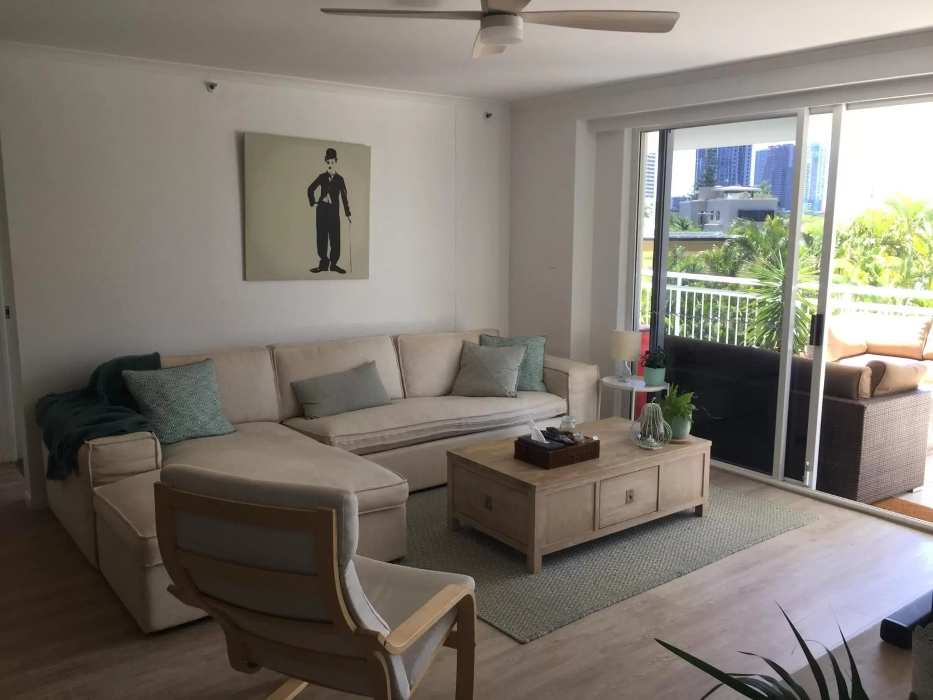 Living room, Seating Area in Ocean Sands Resort