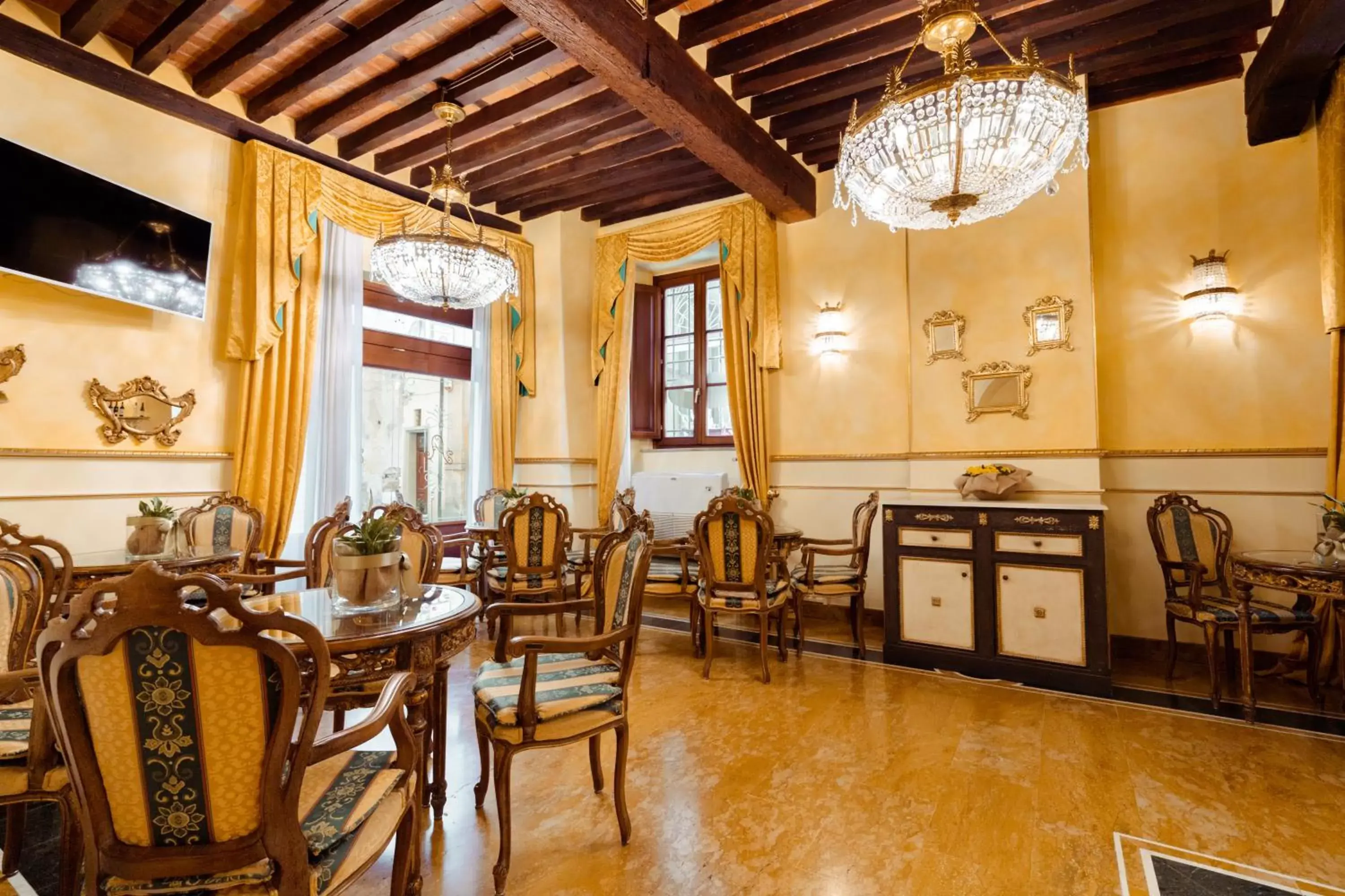 Lounge or bar in Hotel Palazzo Alexander Lounge or bar in Hotel Palazzo Alexander