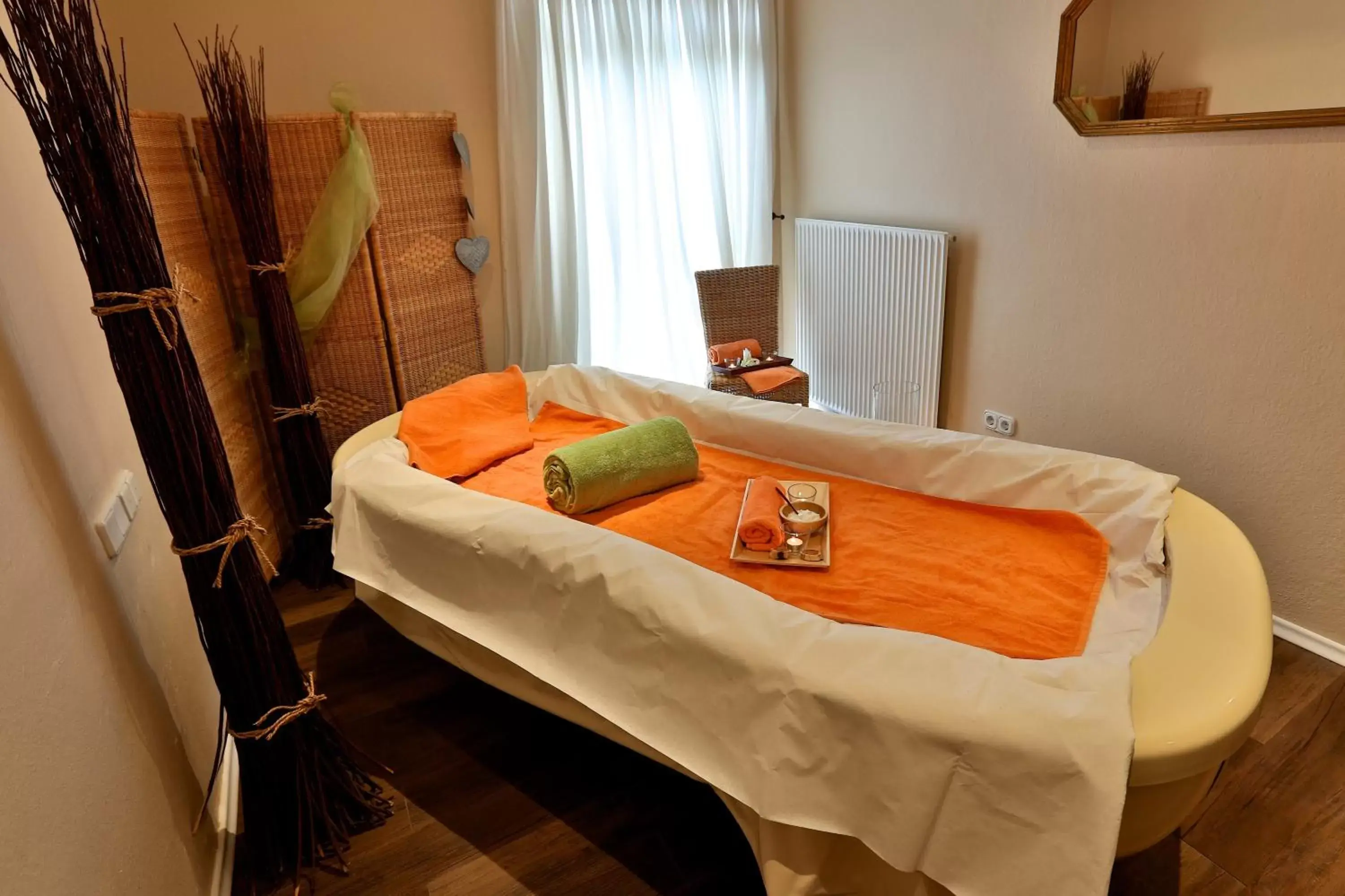 Massage, Bed in Wunsch Hotel Mürz - Natural Health & Spa Hotel