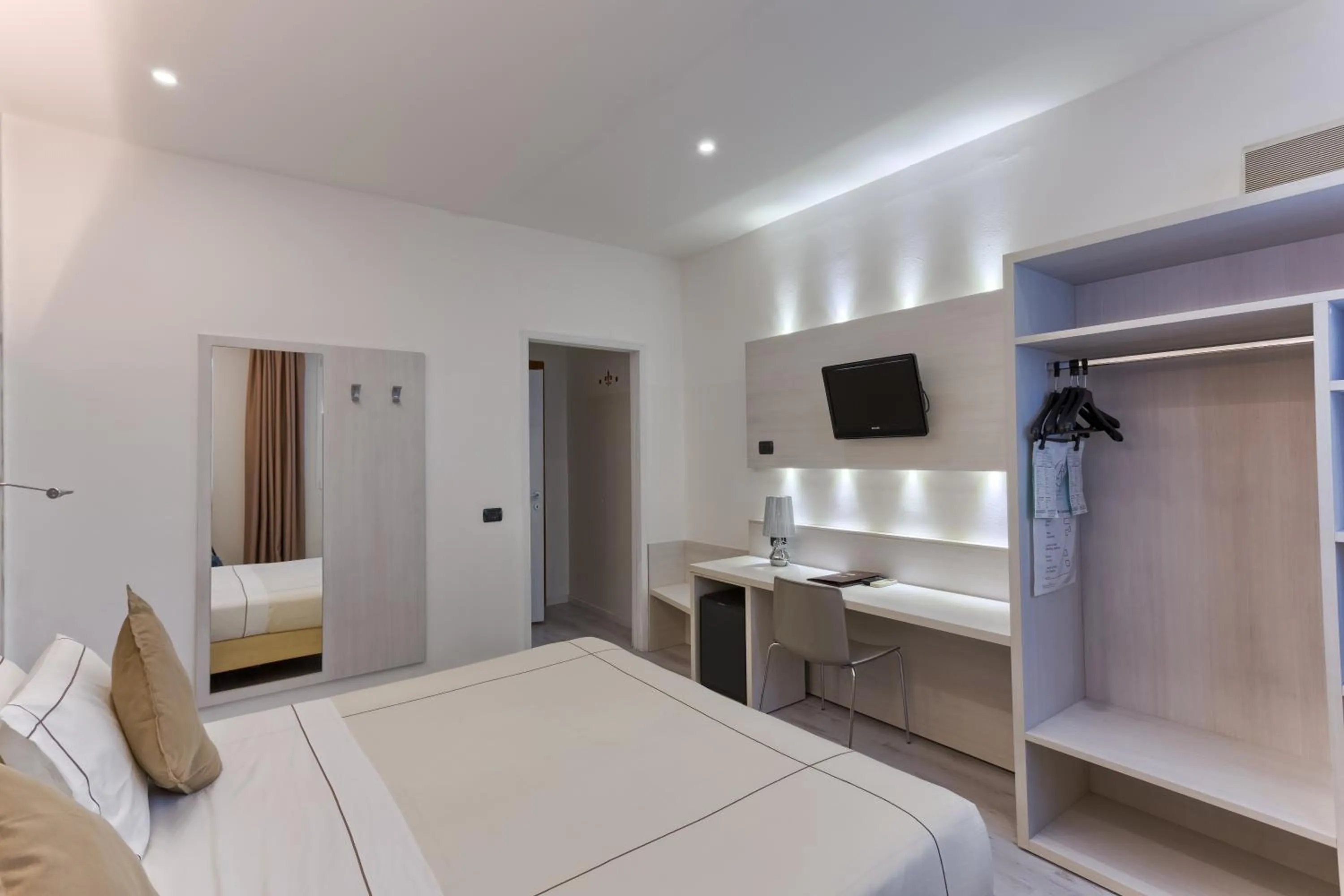 TV and multimedia, Bed in Agape Hotel AA Hotels