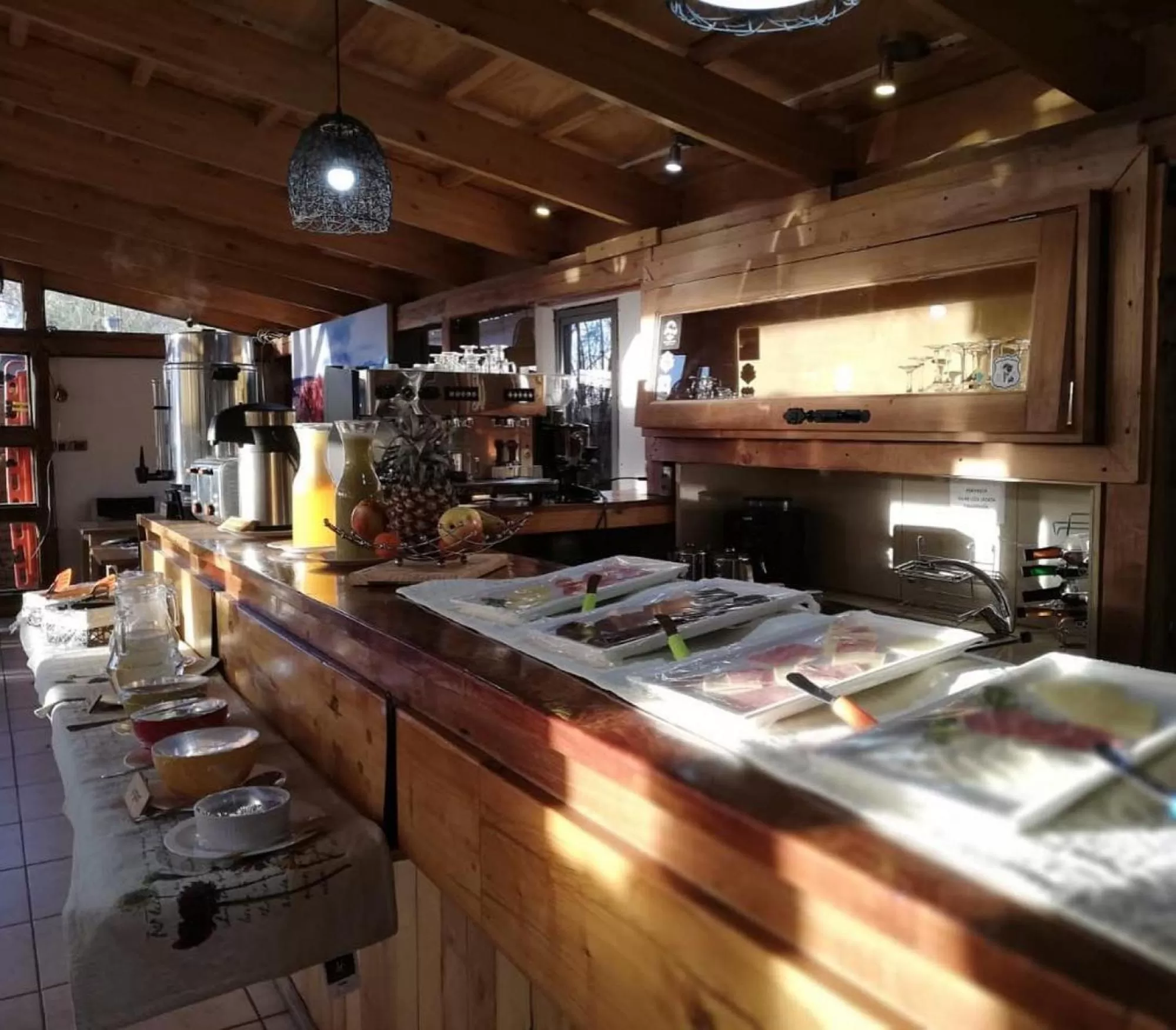 Buffet breakfast in Hotel La Cochera