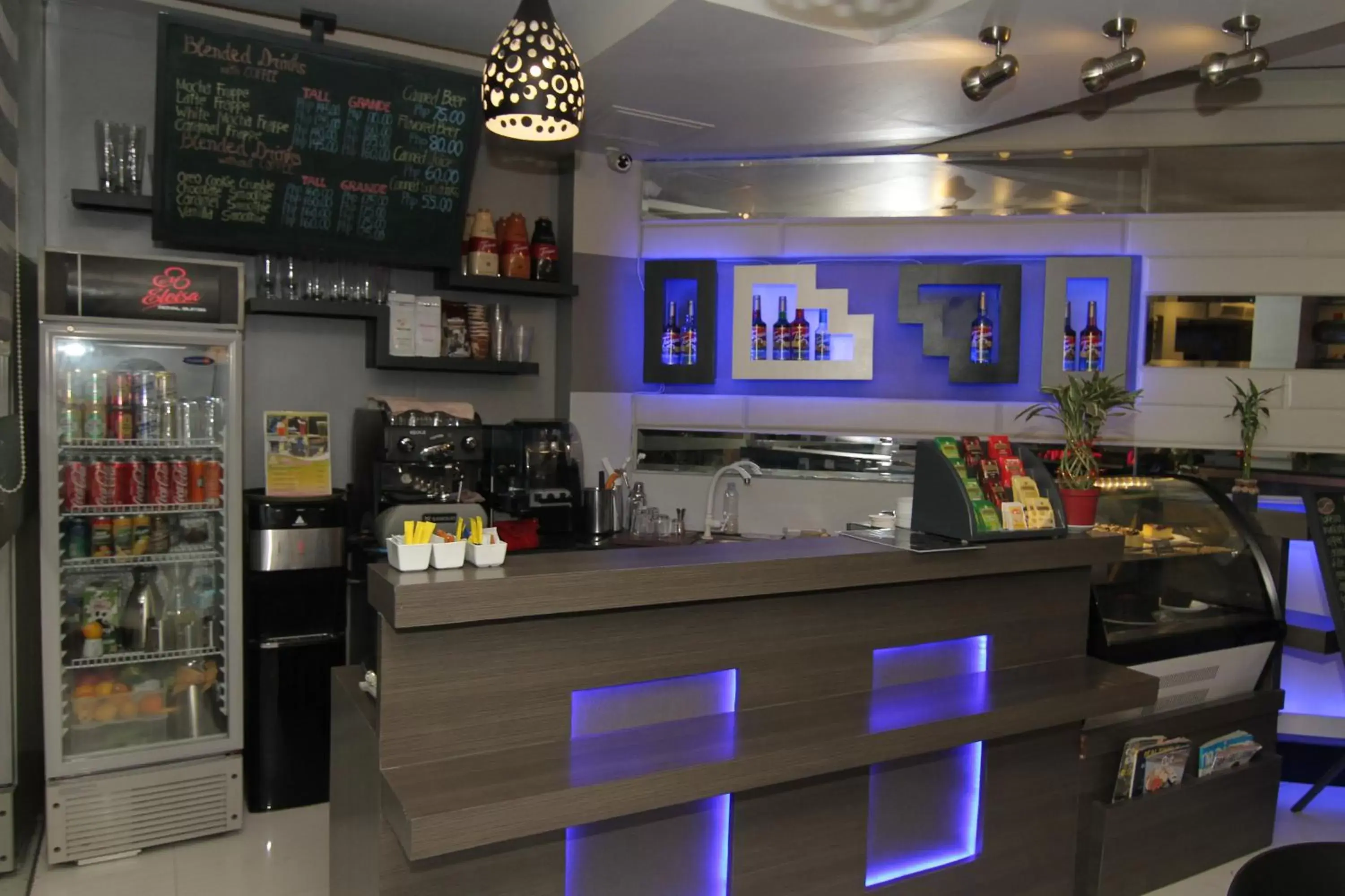 Area and facilities, Lounge/Bar in Eloisa Royal Suites