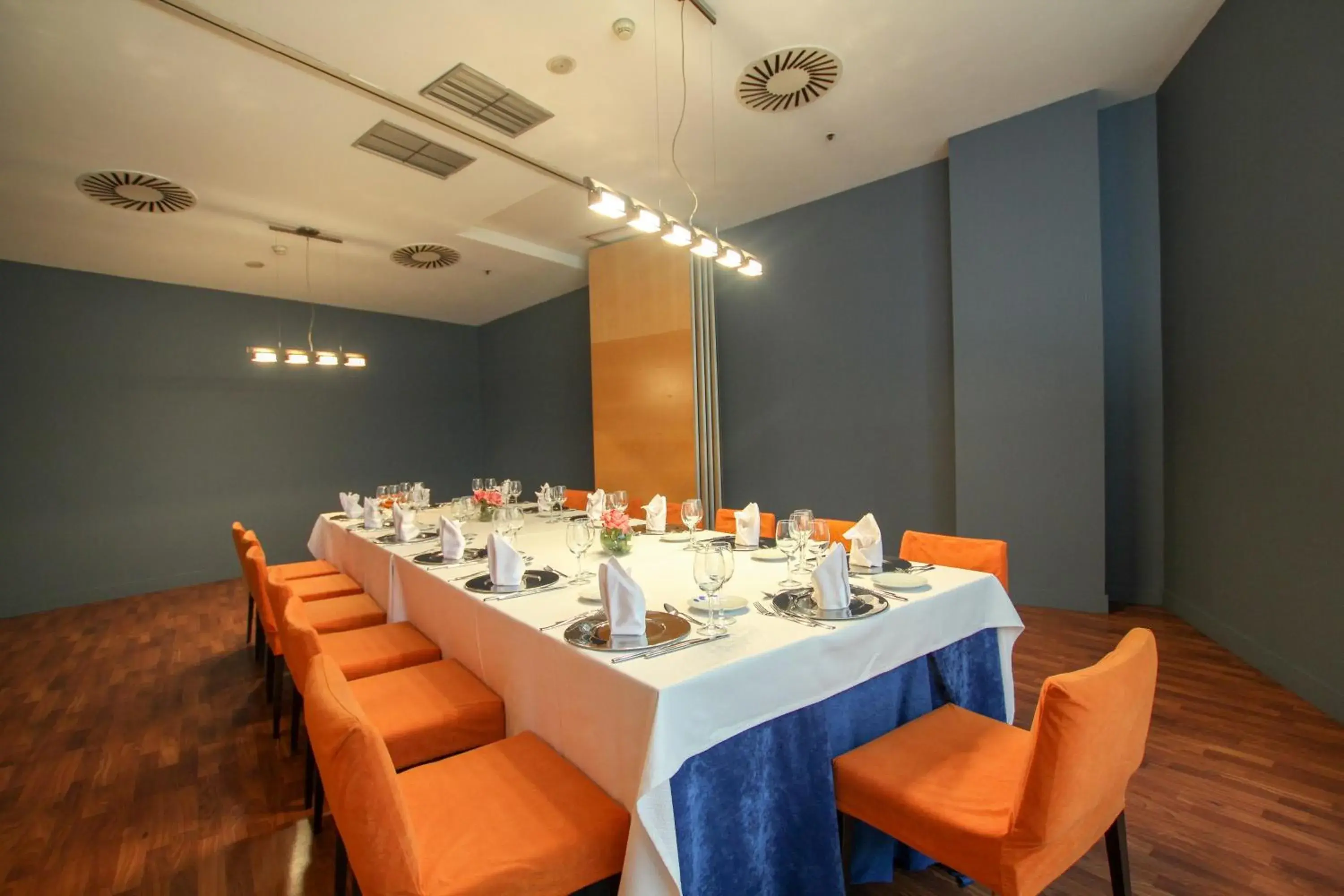 Business facilities, Restaurant/Places to Eat in Eurohotel Barcelona Granvia Fira