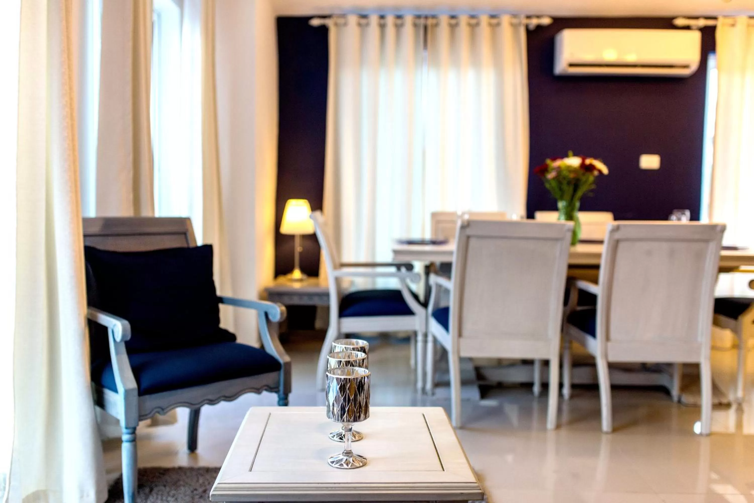 Living room in Green Coast Beach Hotel