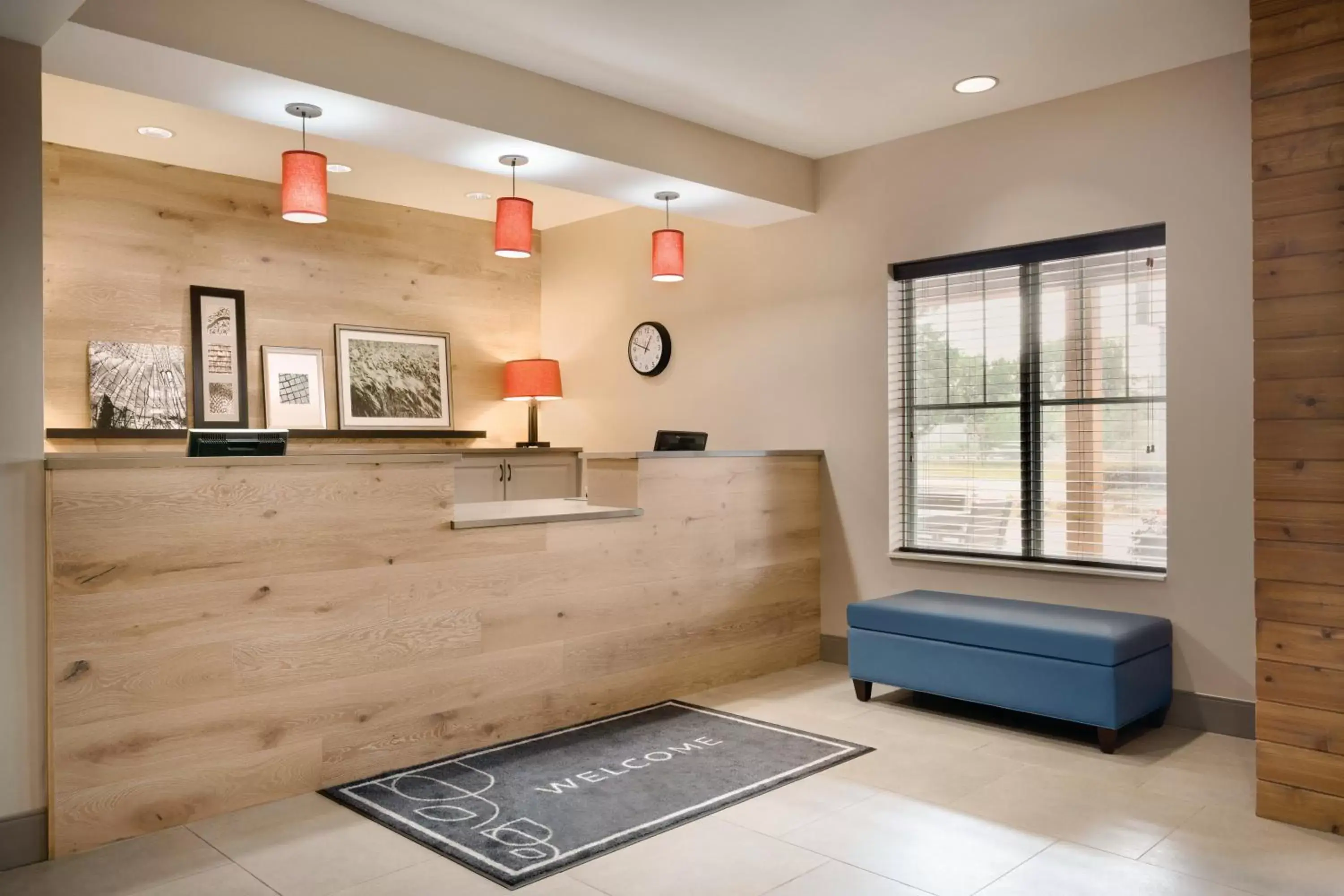 Lobby or reception in Country Inn & Suites by Radisson, Brooklyn Park - Brooklyn Center, MN Lobby or reception in Country Inn & Suites by Radisson, Brooklyn Park - Brooklyn Center, MN