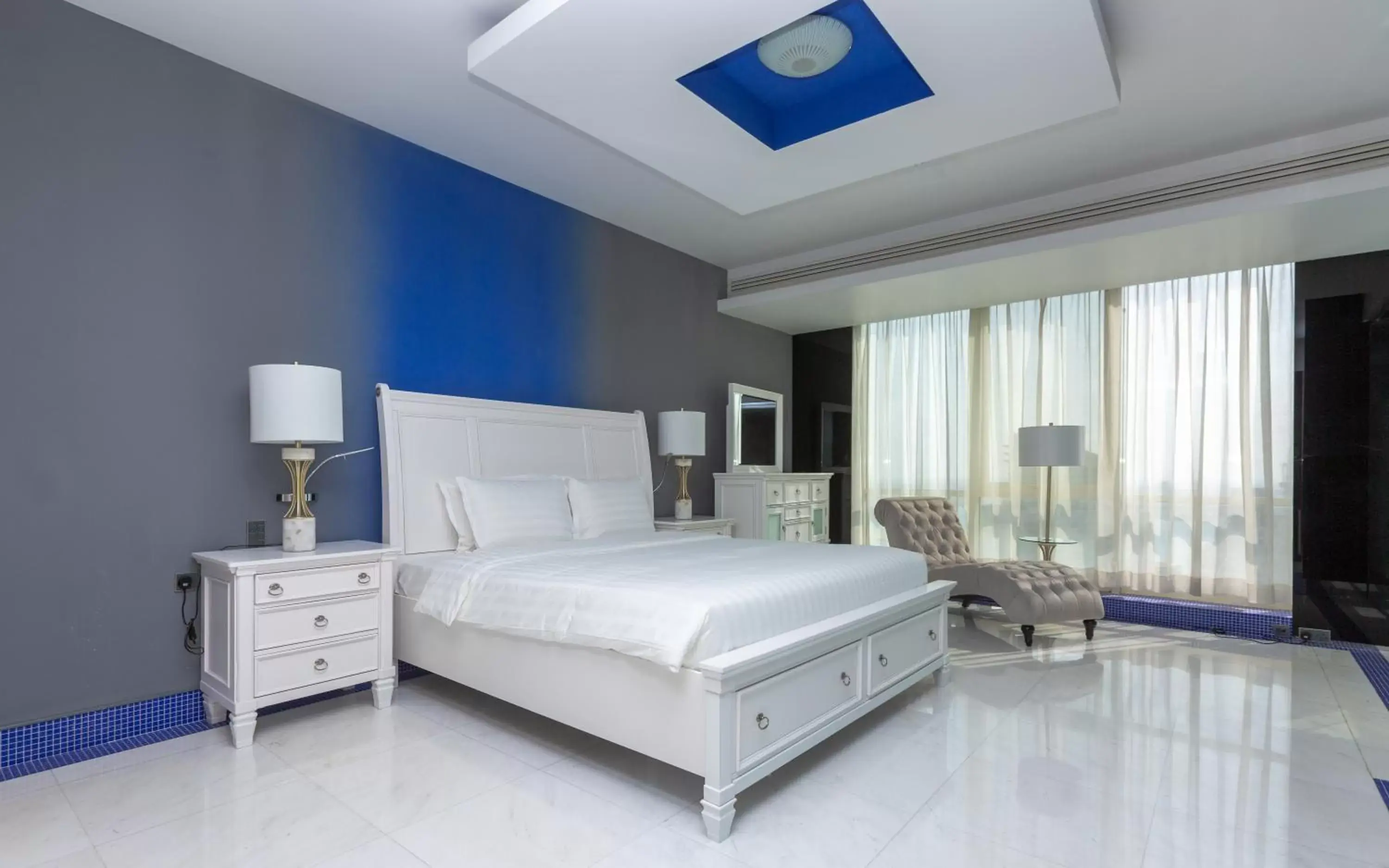 Bedroom, Bed in Ezdan Hotels Doha