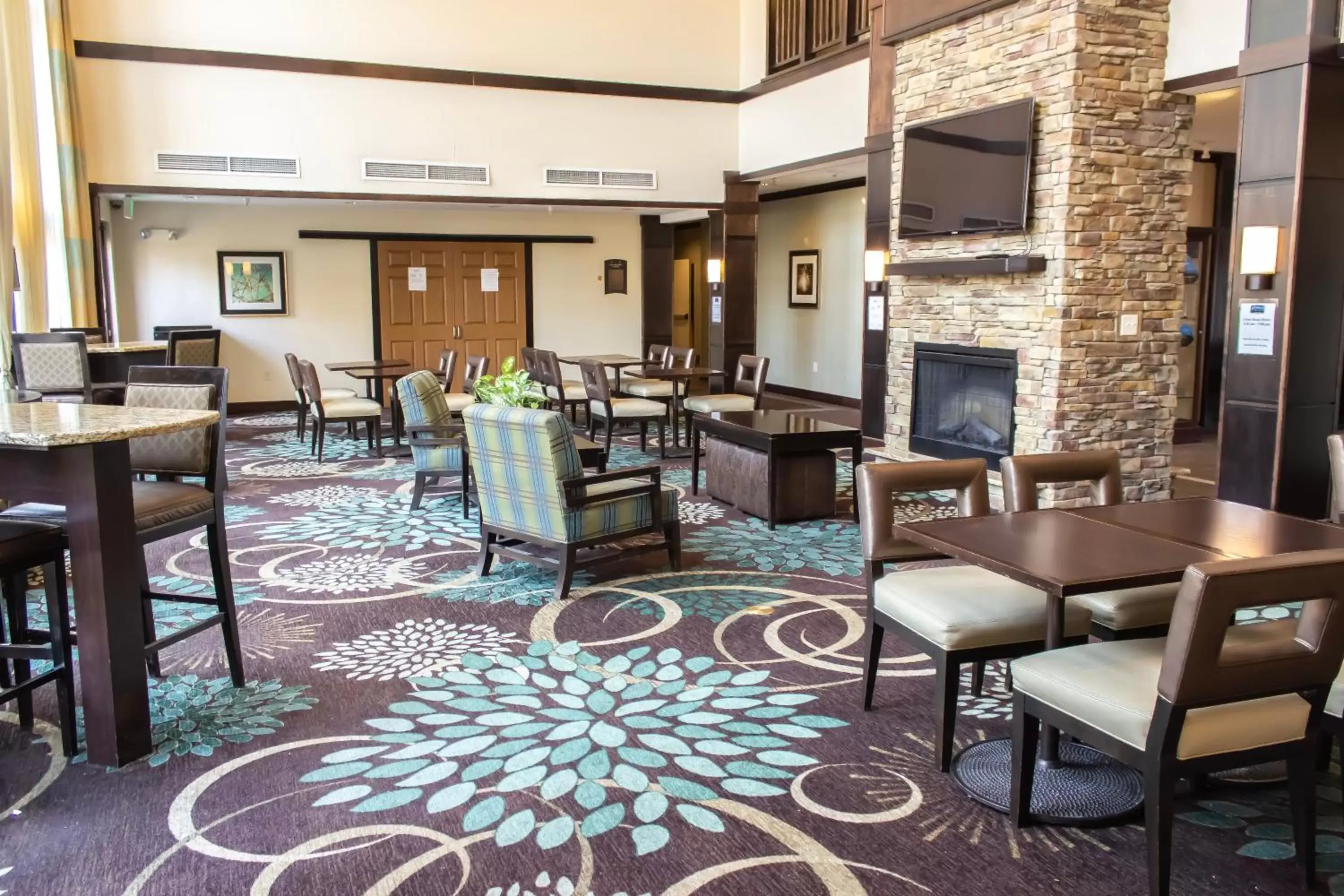 Breakfast, Restaurant/Places to Eat in Staybridge Suites Minot, an IHG Hotel