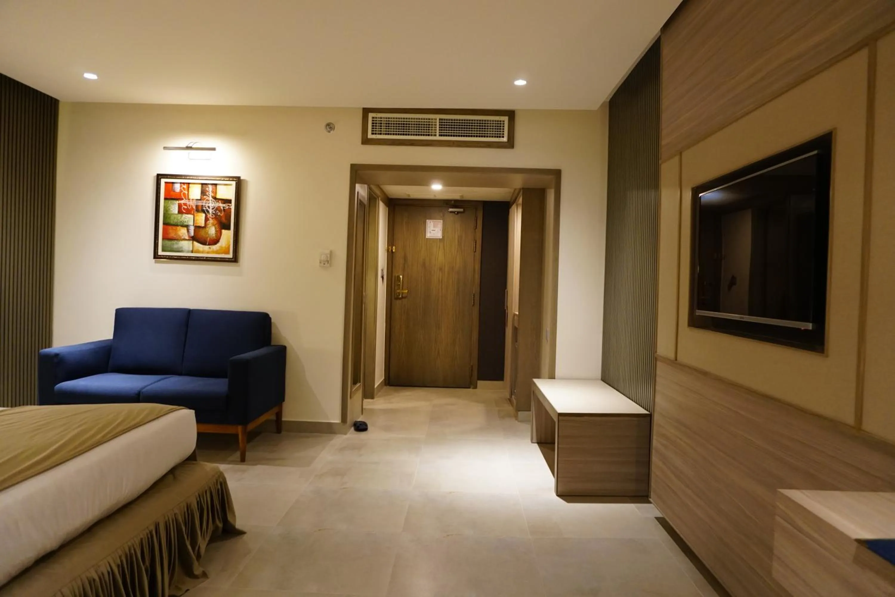 Regent Plaza Hotel & Convention Center