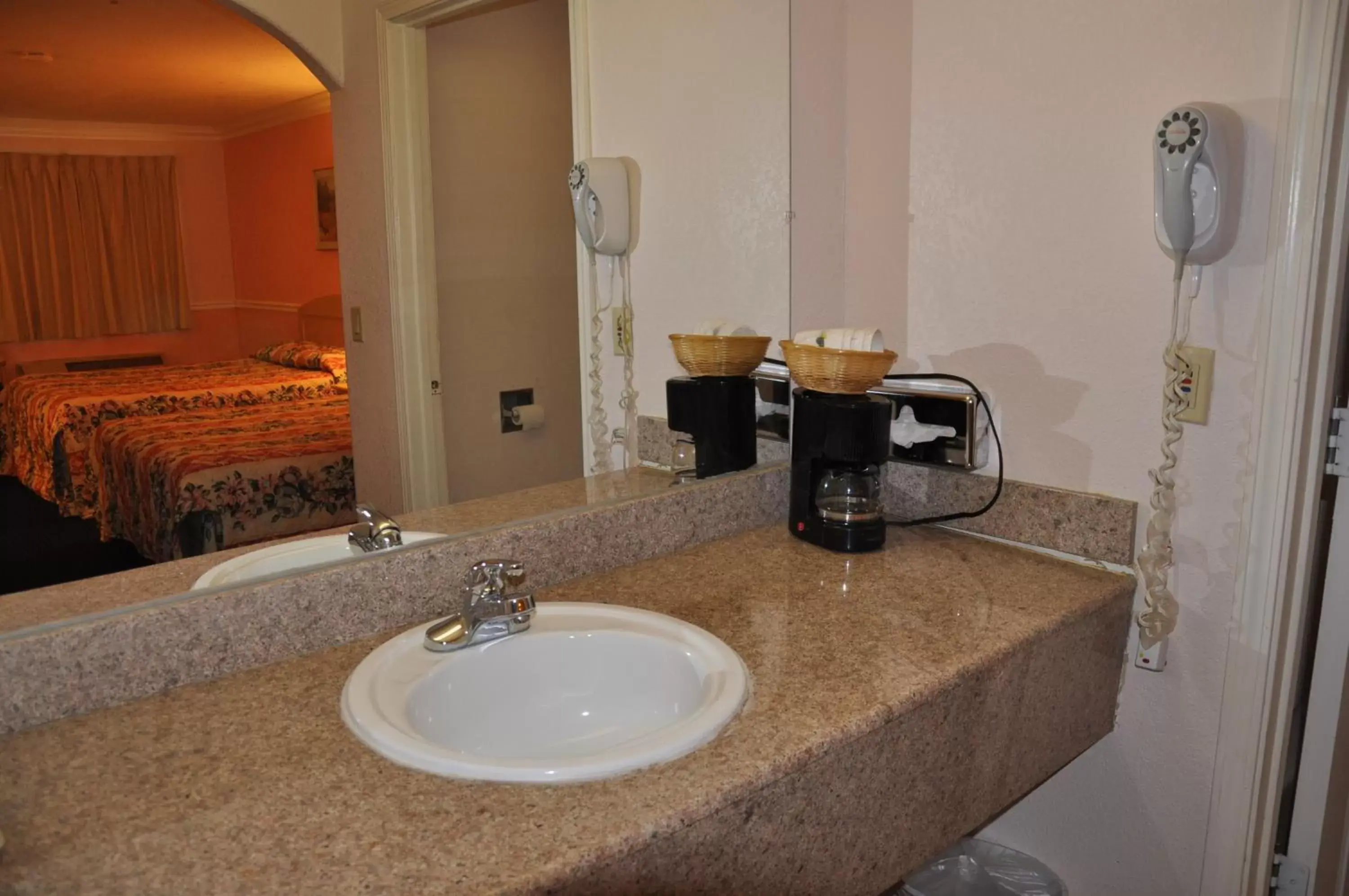 Photo of the whole room, Bathroom in Super 8 by Wyndham Hayward Downtown