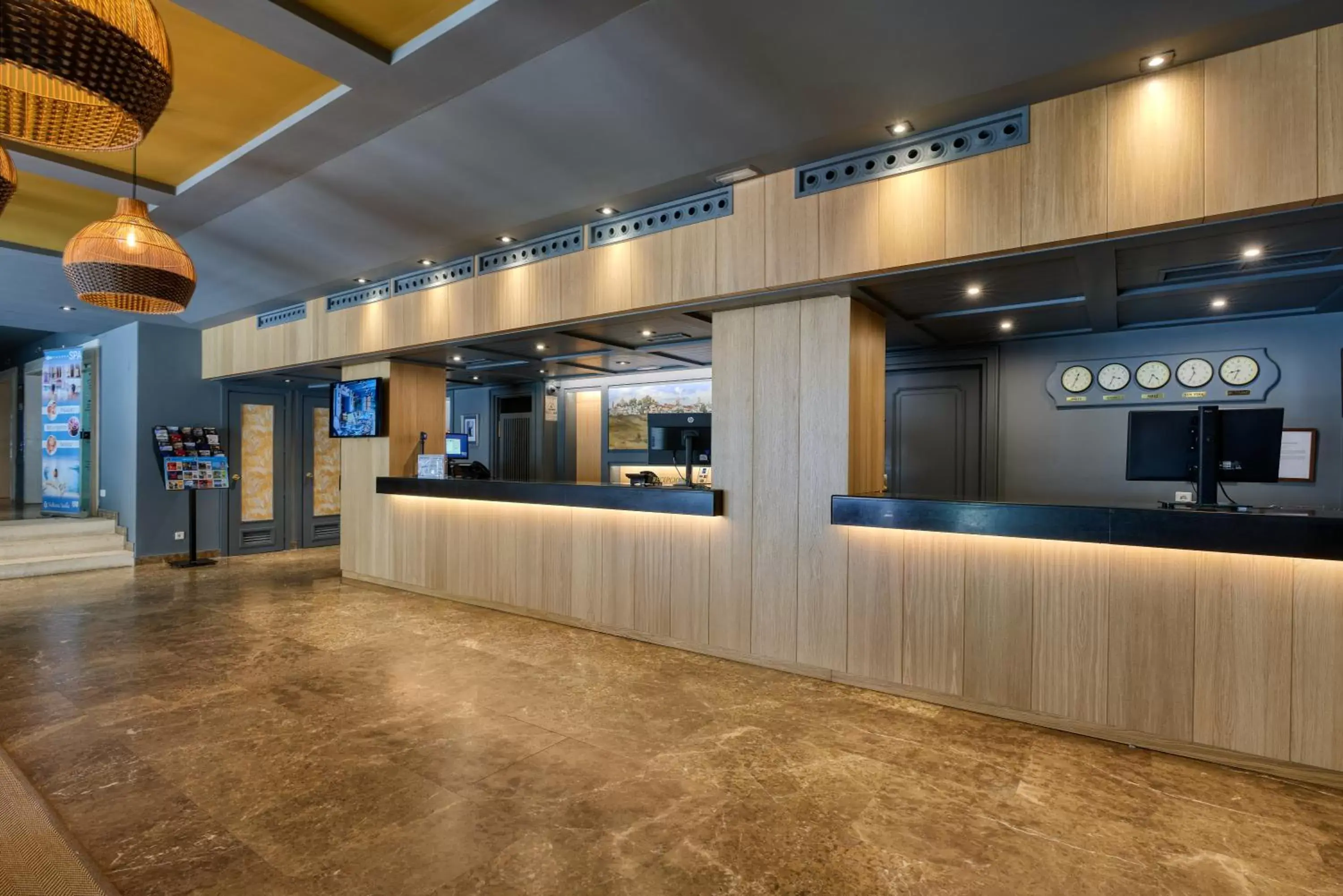 Lobby or reception in Hotel Jerez & Spa
