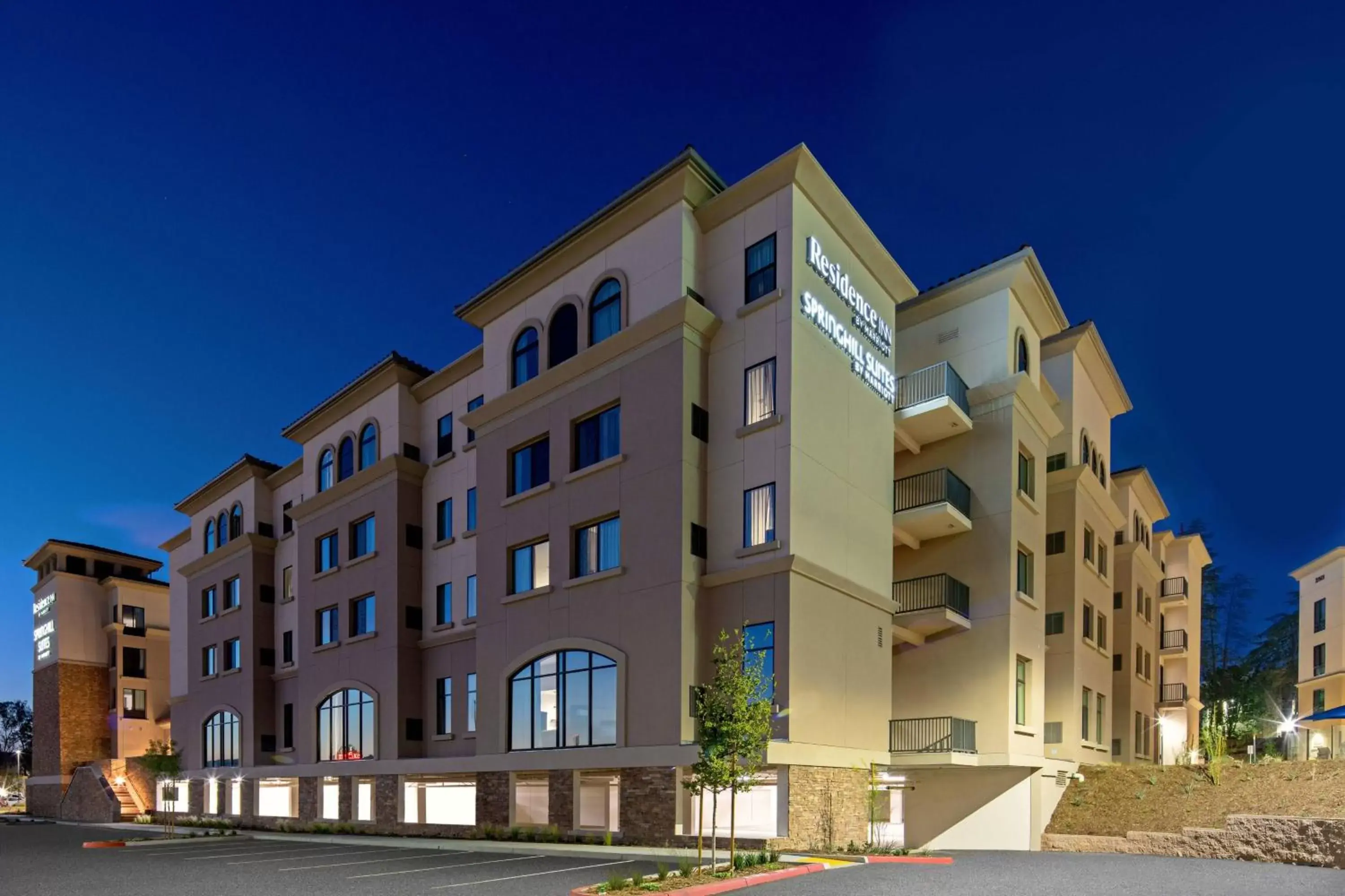 Property Building in Residence Inn by Marriott Valencia