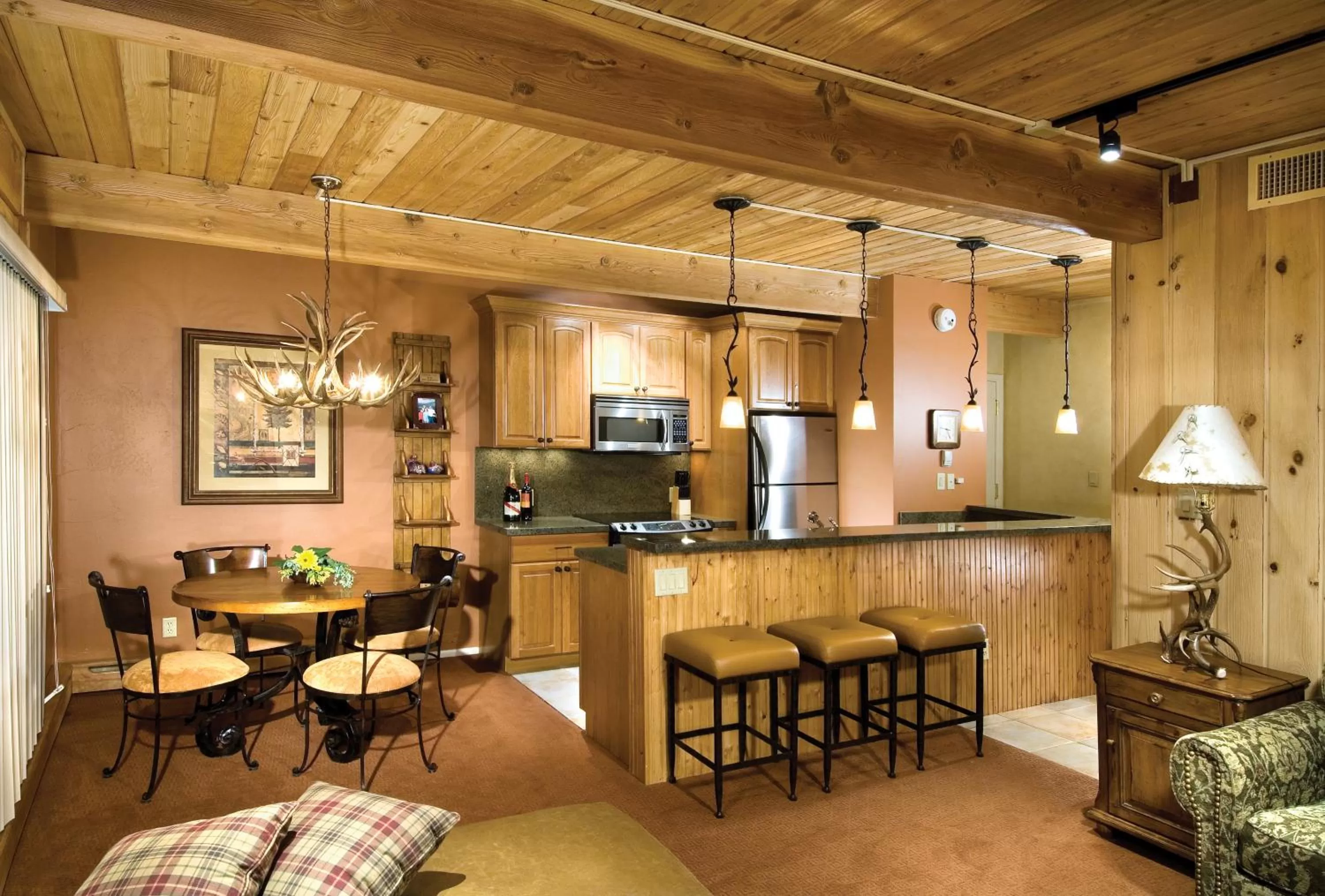 Kitchen or kitchenette in Aspen Square Condominium Hotel