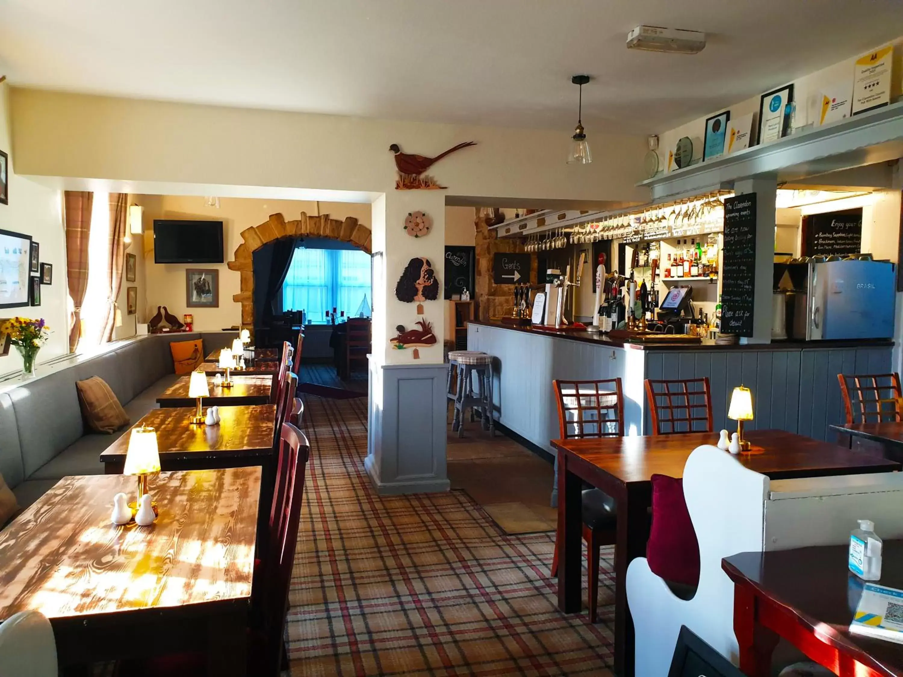 Lounge or bar, Lounge/Bar in The Clarendon Country Pub with rooms