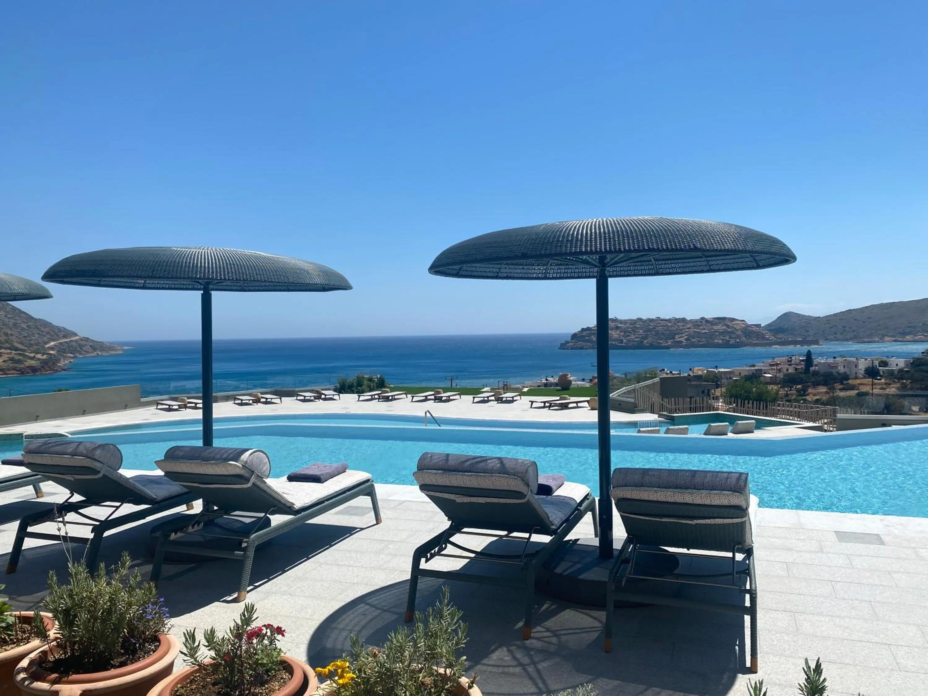 Swimming pool in Cayo Exclusive Resort & Spa