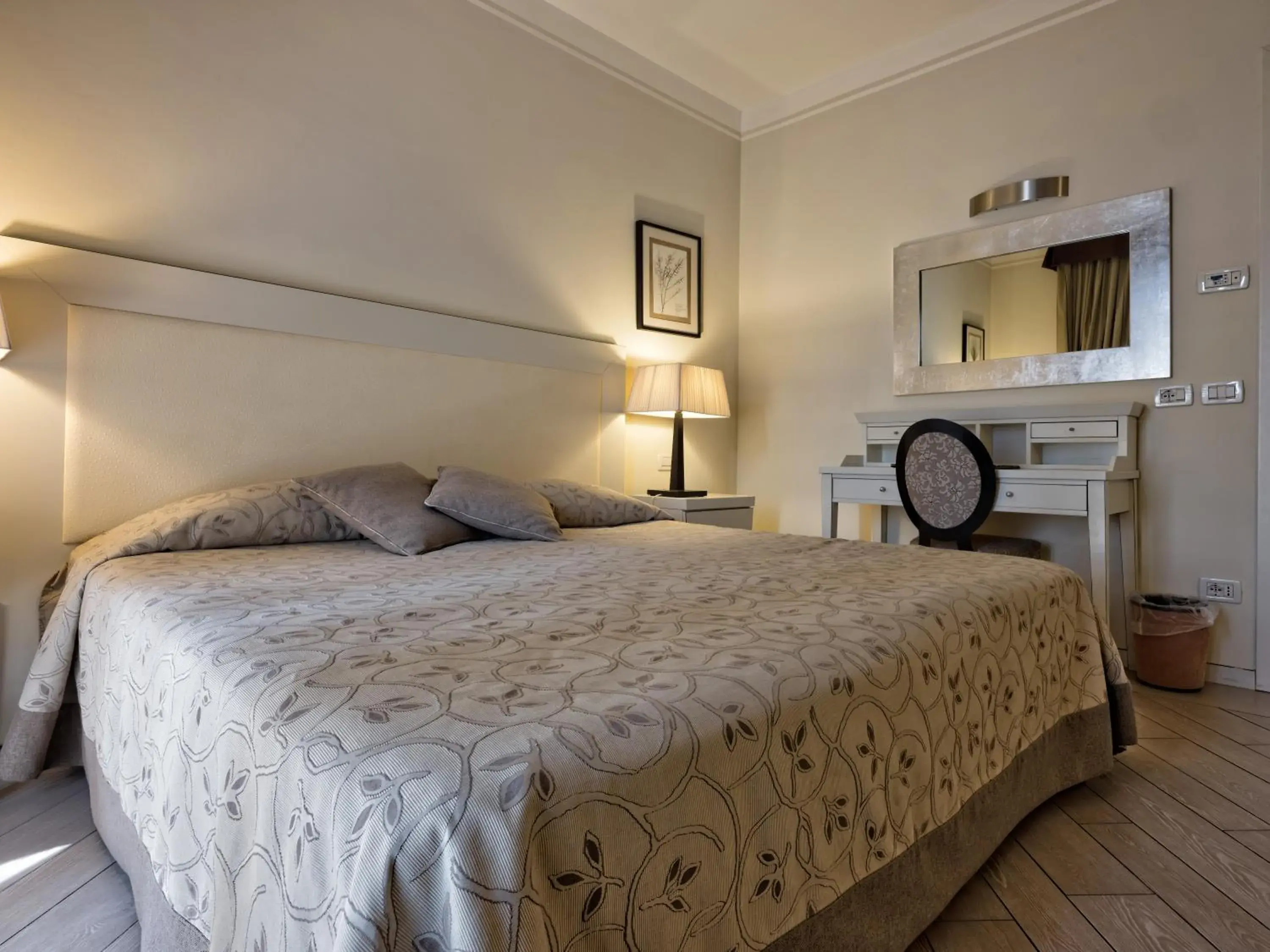 Photo of the whole room, Bed in Parc Hotel Germano Suites & Apartments