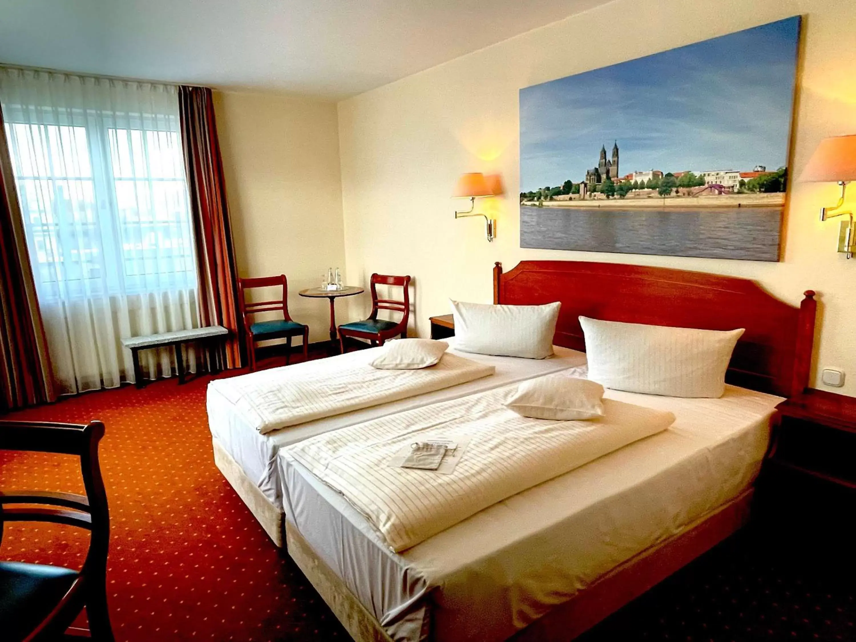 Bedroom, Bed in Mercure Hotel Plaza Magdeburg