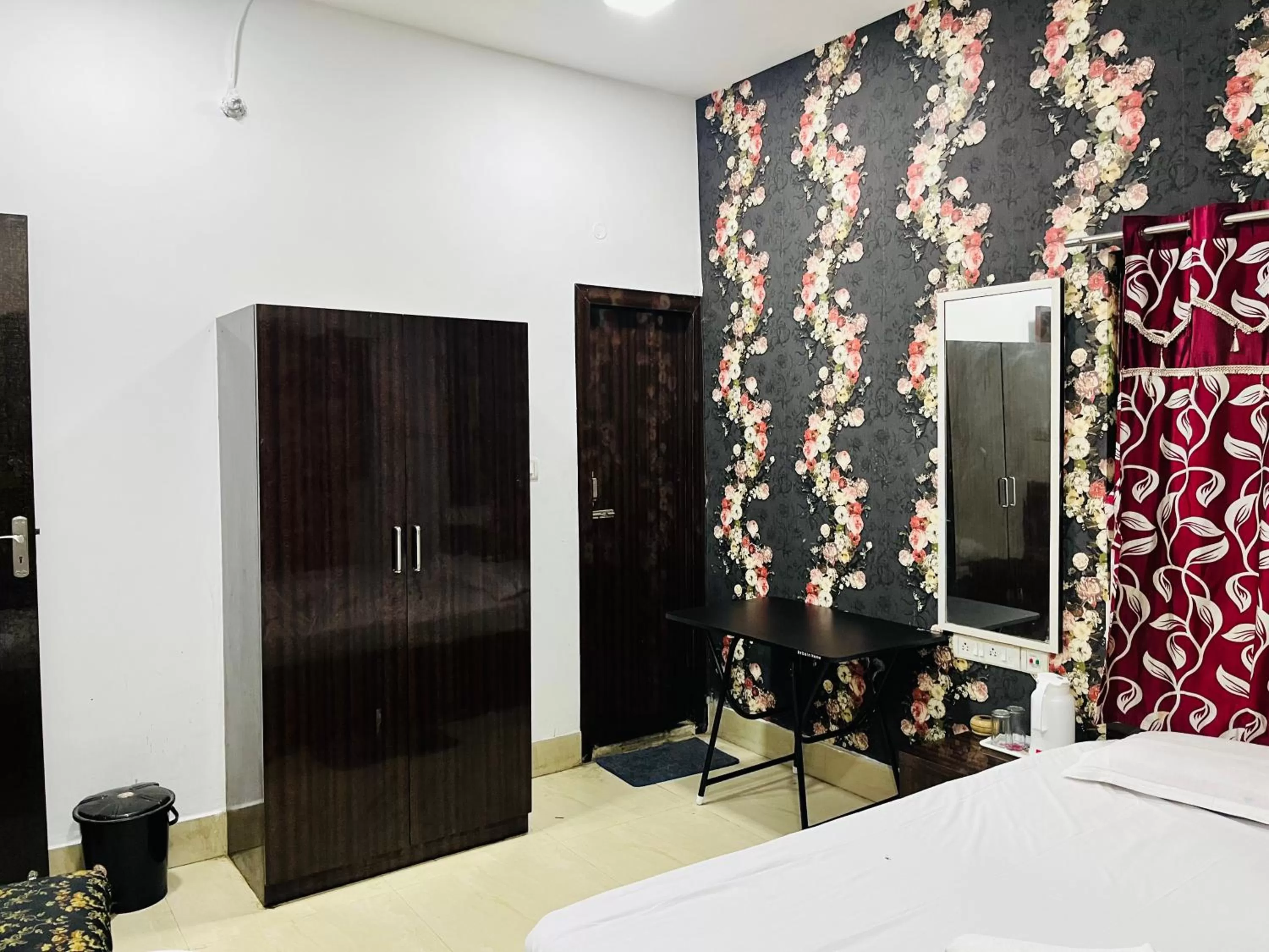 TV and multimedia, Bed in Hotel Airlines