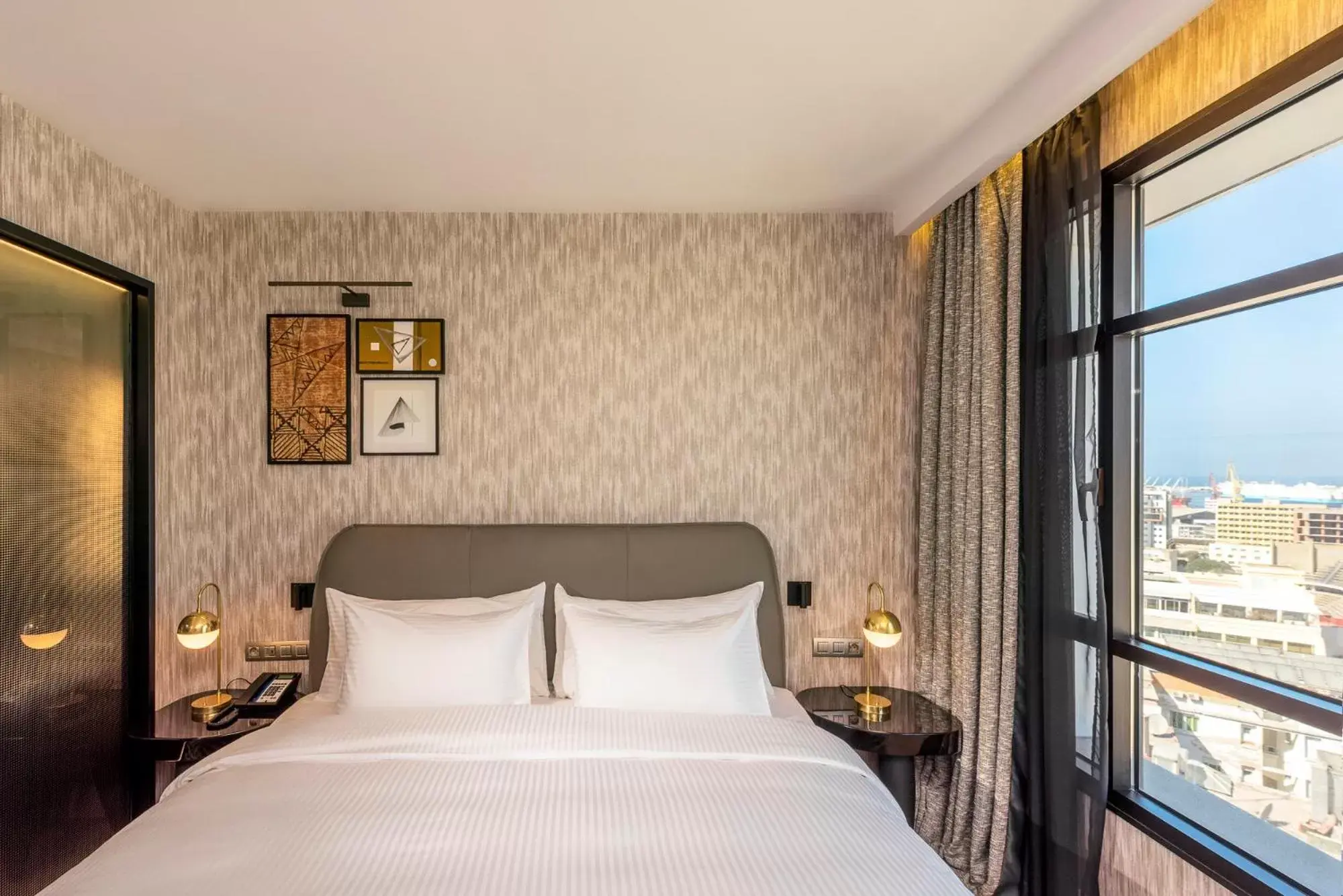 Bedroom, Bed in Radisson Blu Hotel Casablanca City Center