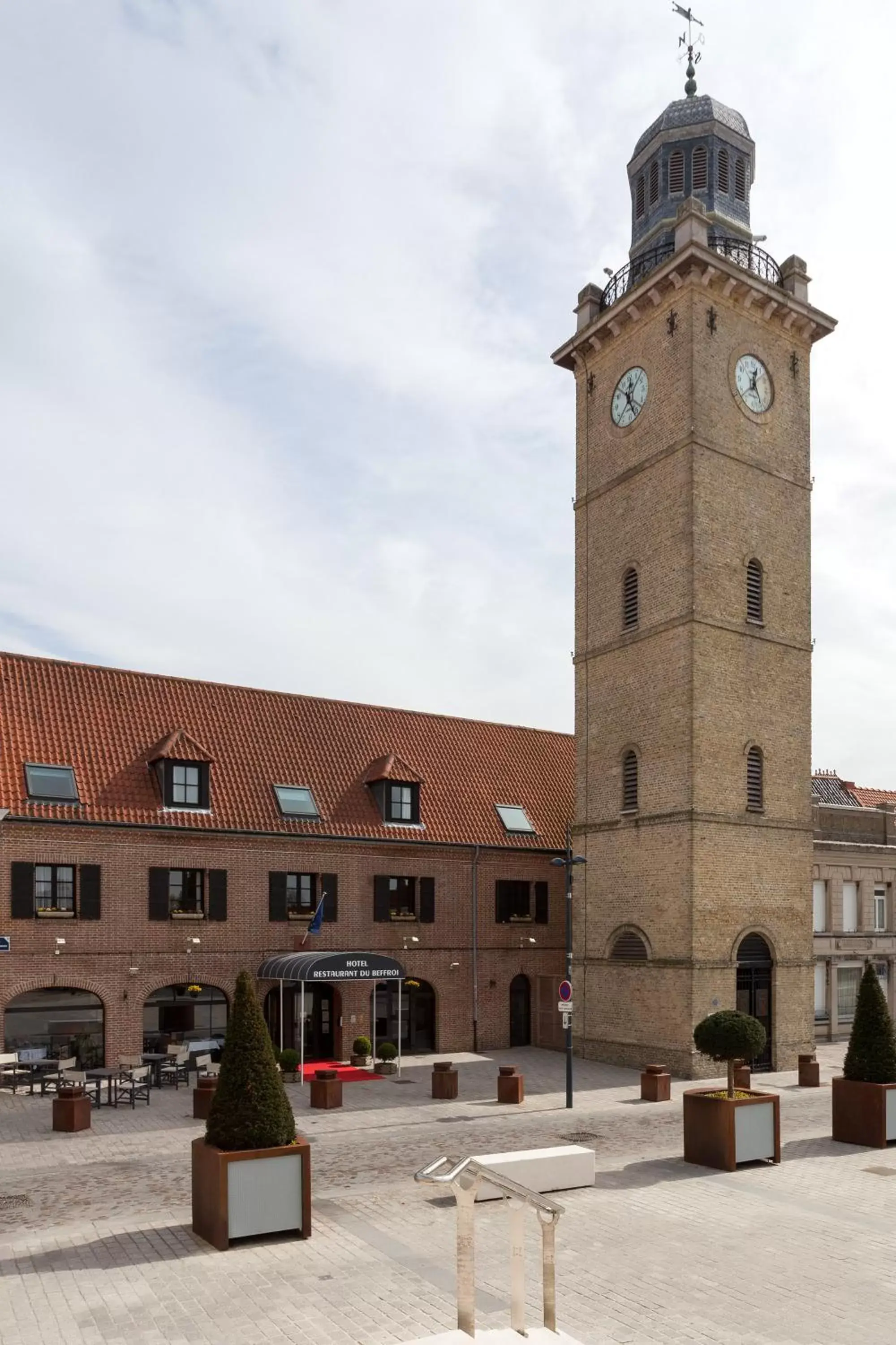 Area and facilities, Property Building in Logis hôtel du Beffroi Gravelines Dunkerque