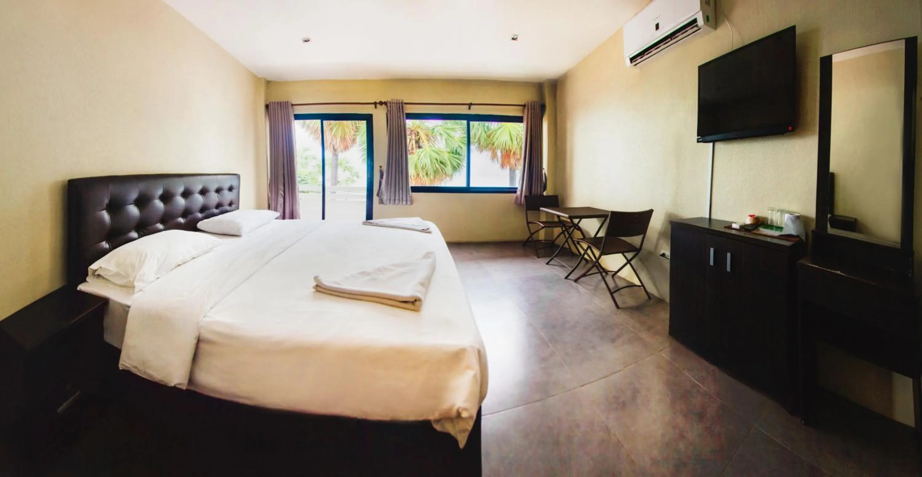 Photo of the whole room, Bed in G.I Lodge