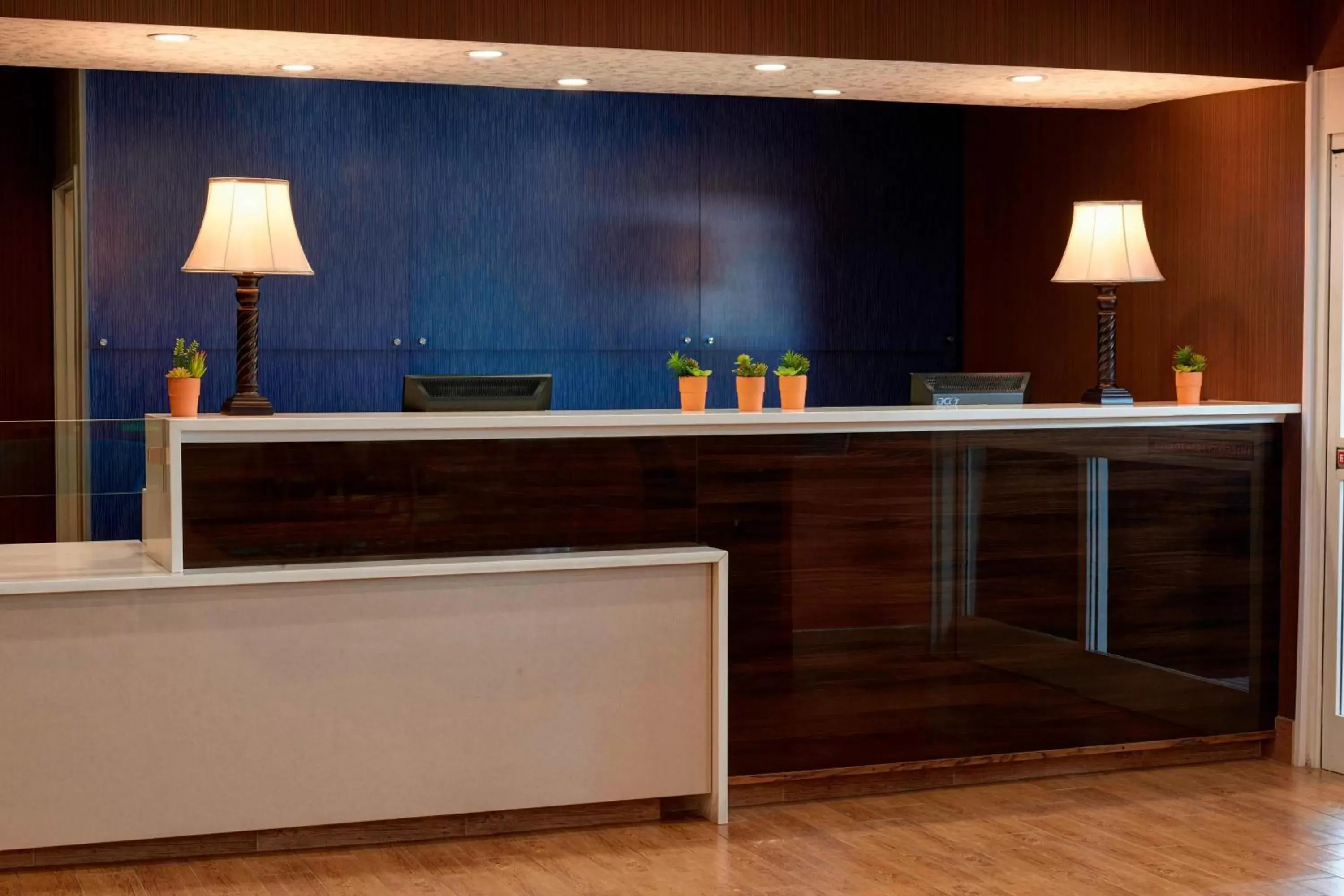 Lobby or reception, Kitchen/Kitchenette in Fairfield Inn by Marriott Richmond