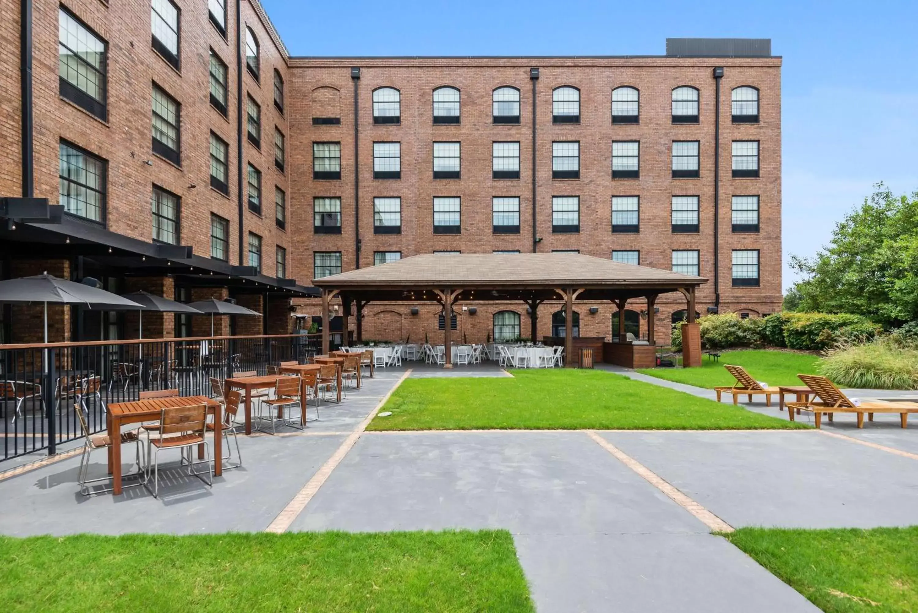 Property building in NYLO Dallas Plano Hotel, Tapestry Collection by Hilton Property building in NYLO Dallas Plano Hotel, Tapestry Collection by Hilton