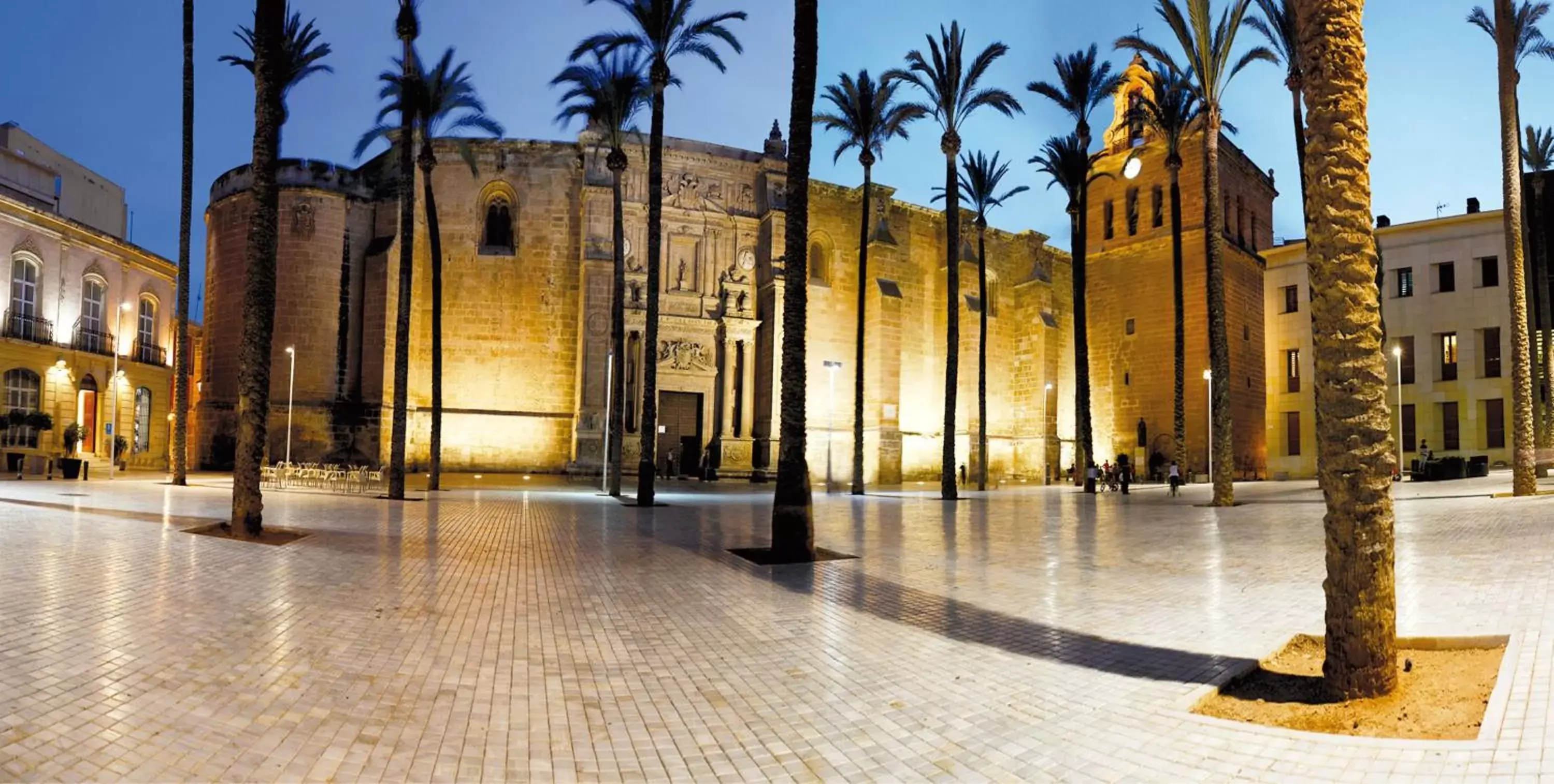 Area and facilities in Catedral Almería