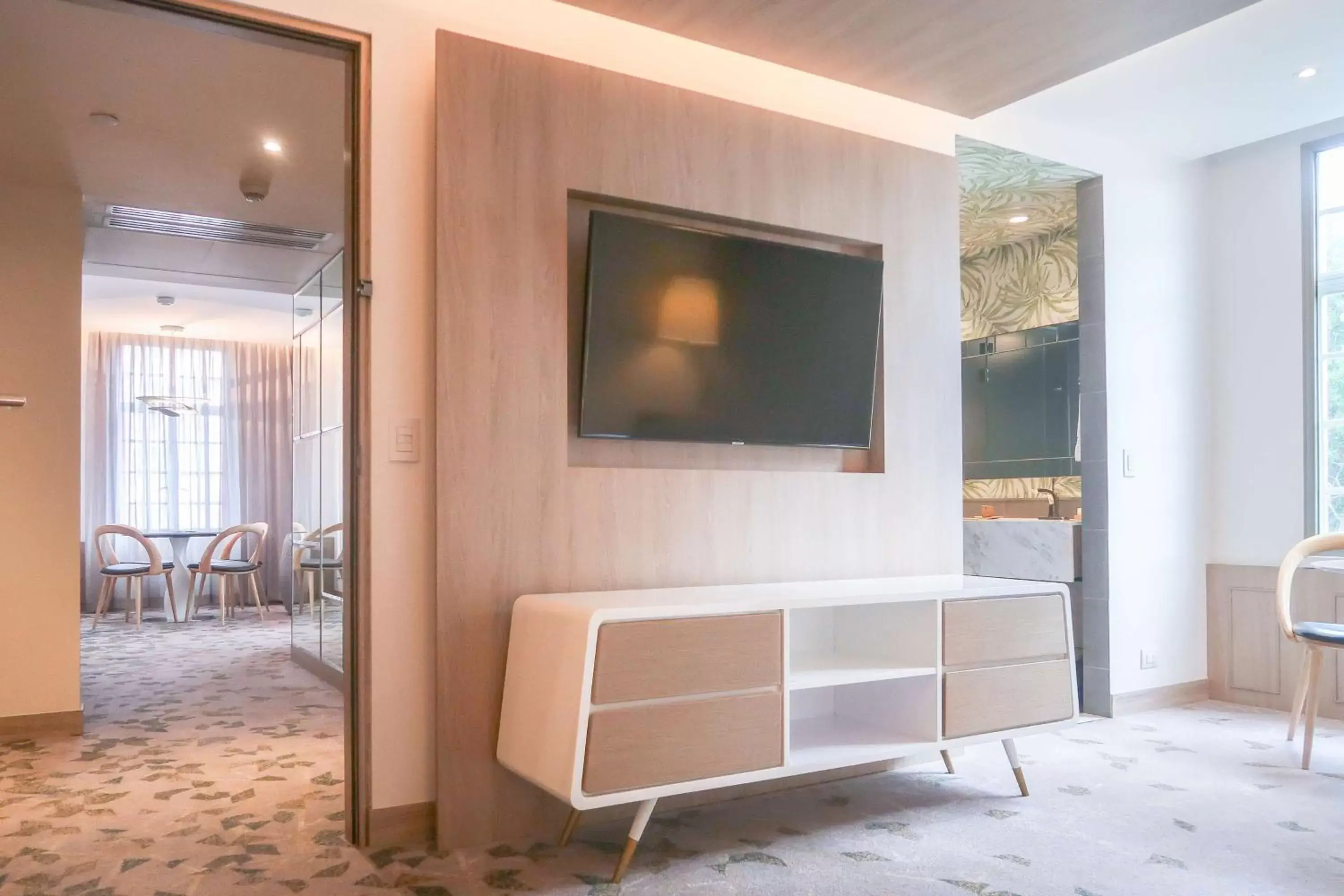 Living room, TV/Entertainment Center in Gran Hotel Costa Rica, Curio Collection By Hilton