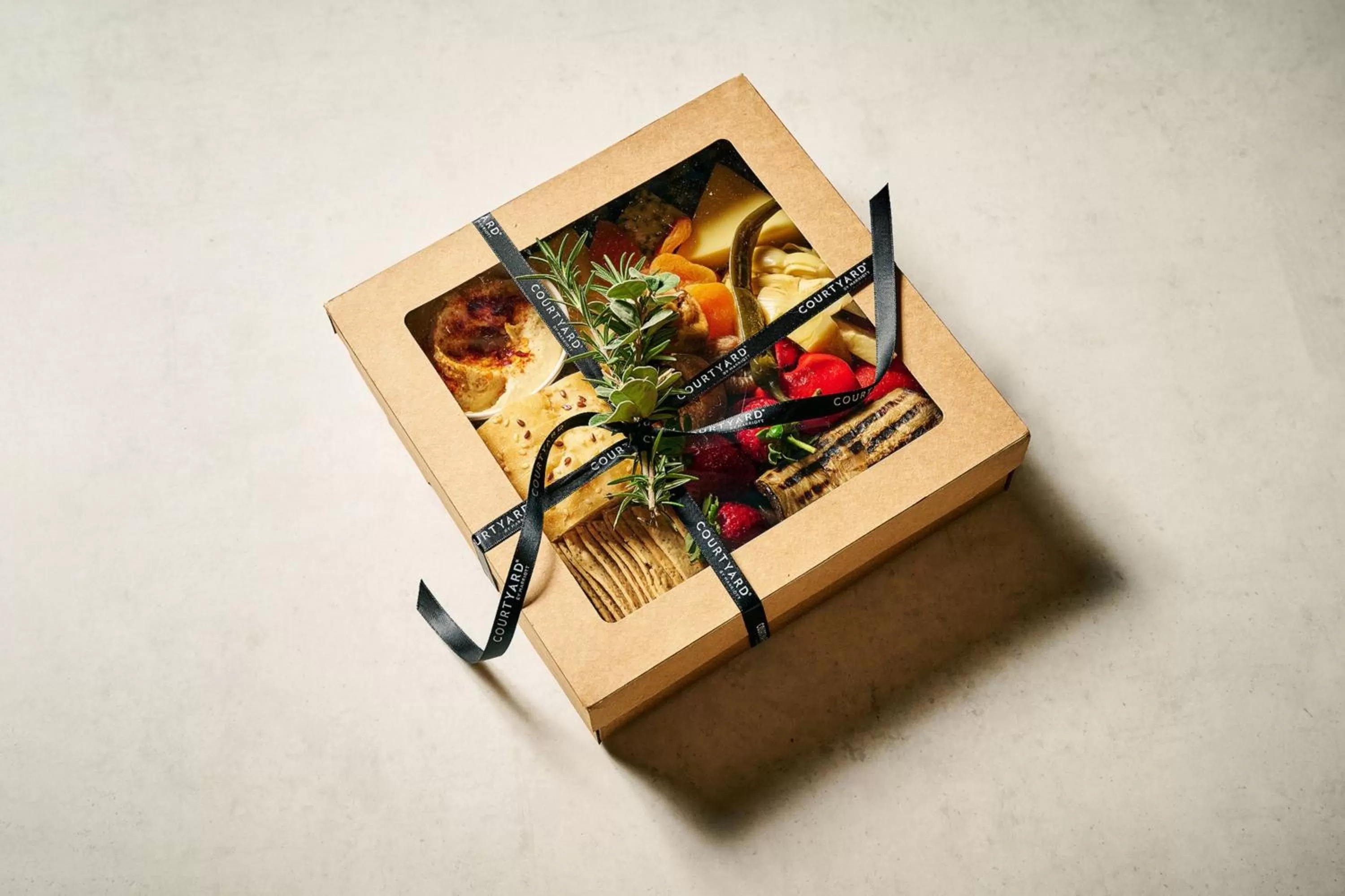 Lounge or bar in Courtyard by Marriott Melbourne Flagstaff Gardens