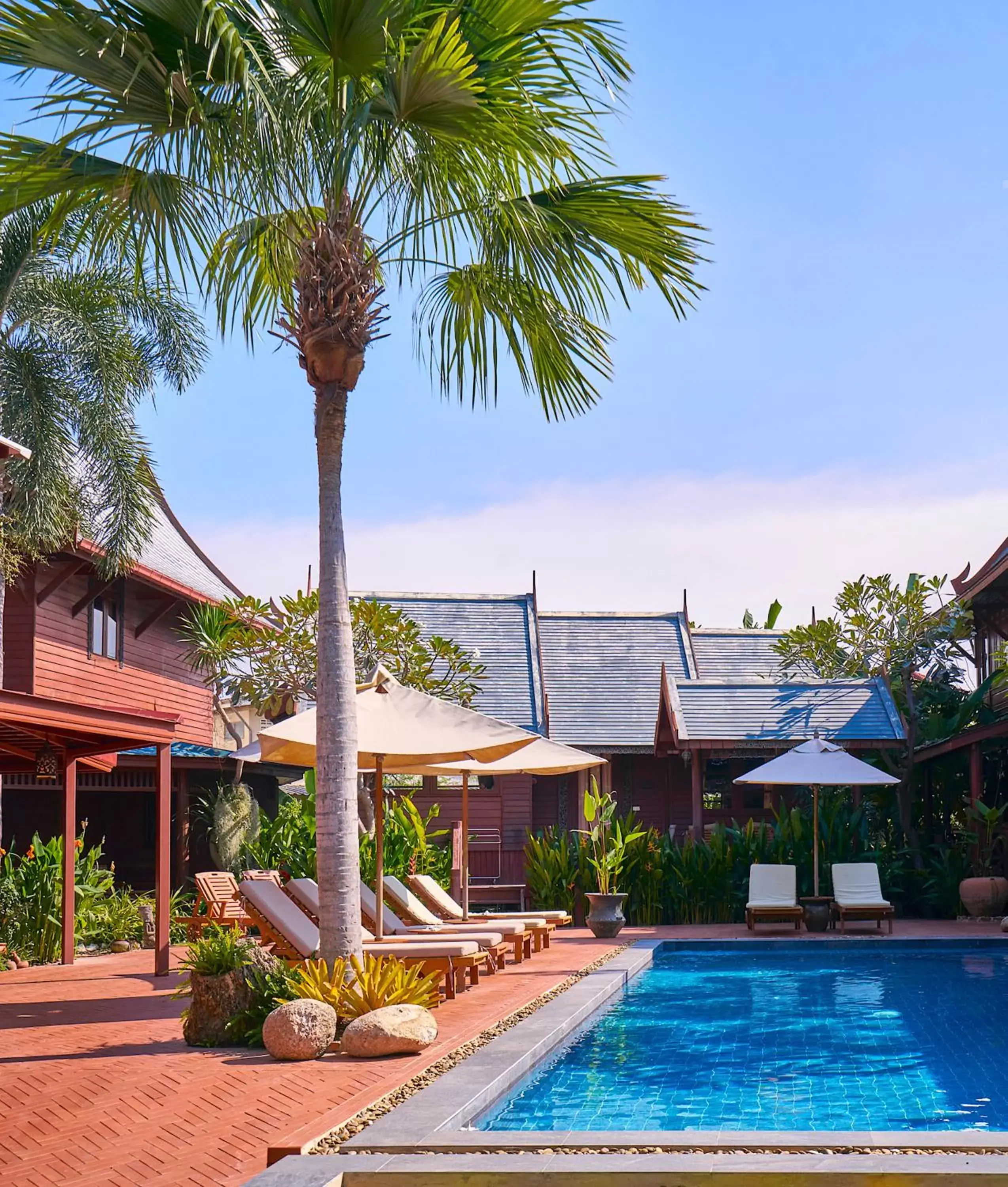 Pool view in Ruenkanok Thaihouse Resort Pool view in Ruenkanok Thaihouse Resort