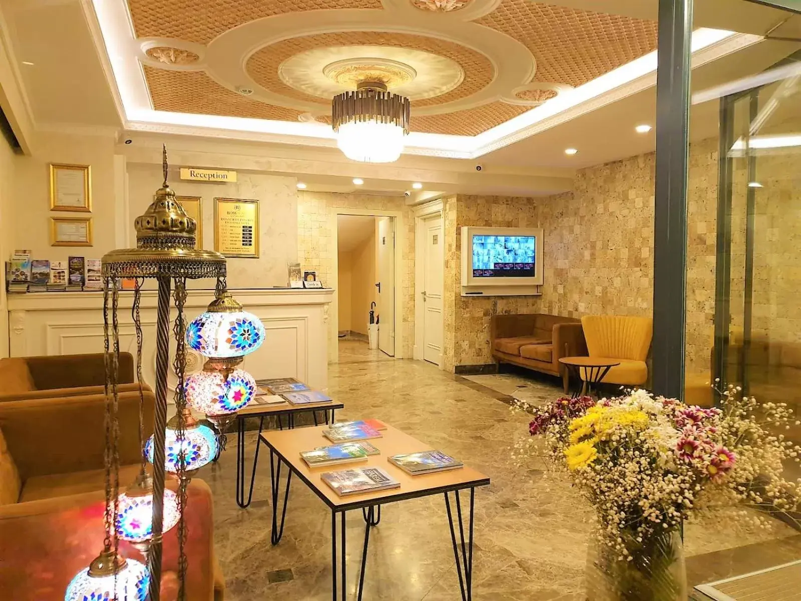 Lobby or reception, Restaurant/Places to Eat in Boss Hotel Sultanahmet