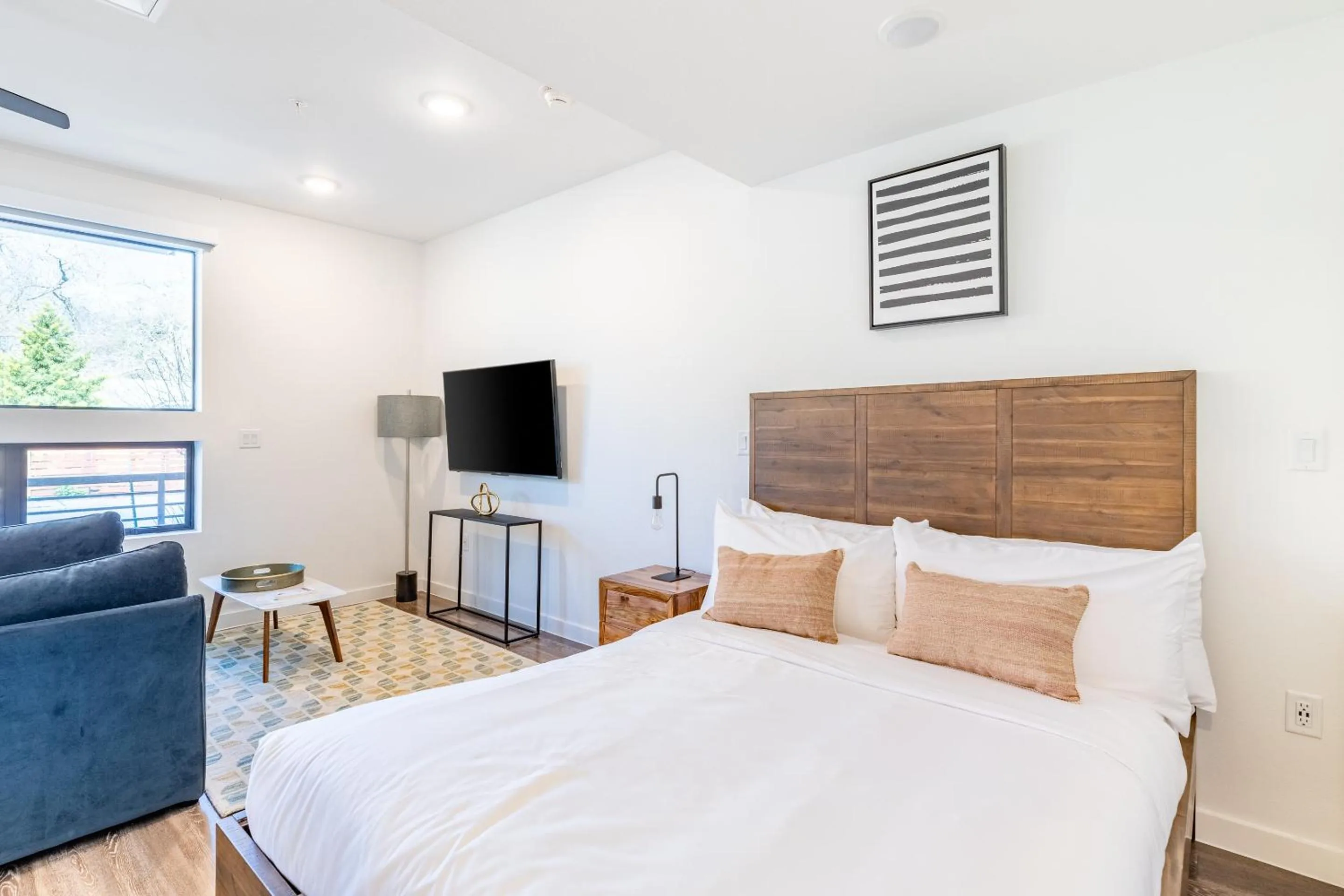 Bedroom, Bed in Mint House at The Hatchery - Austin