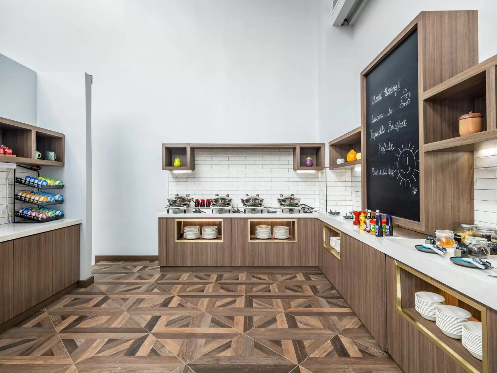 Restaurant/places to eat in Crowne Plaza College Park - Washington DC by IHG Restaurant/places to eat in Crowne Plaza College Park - Washington DC by IHG