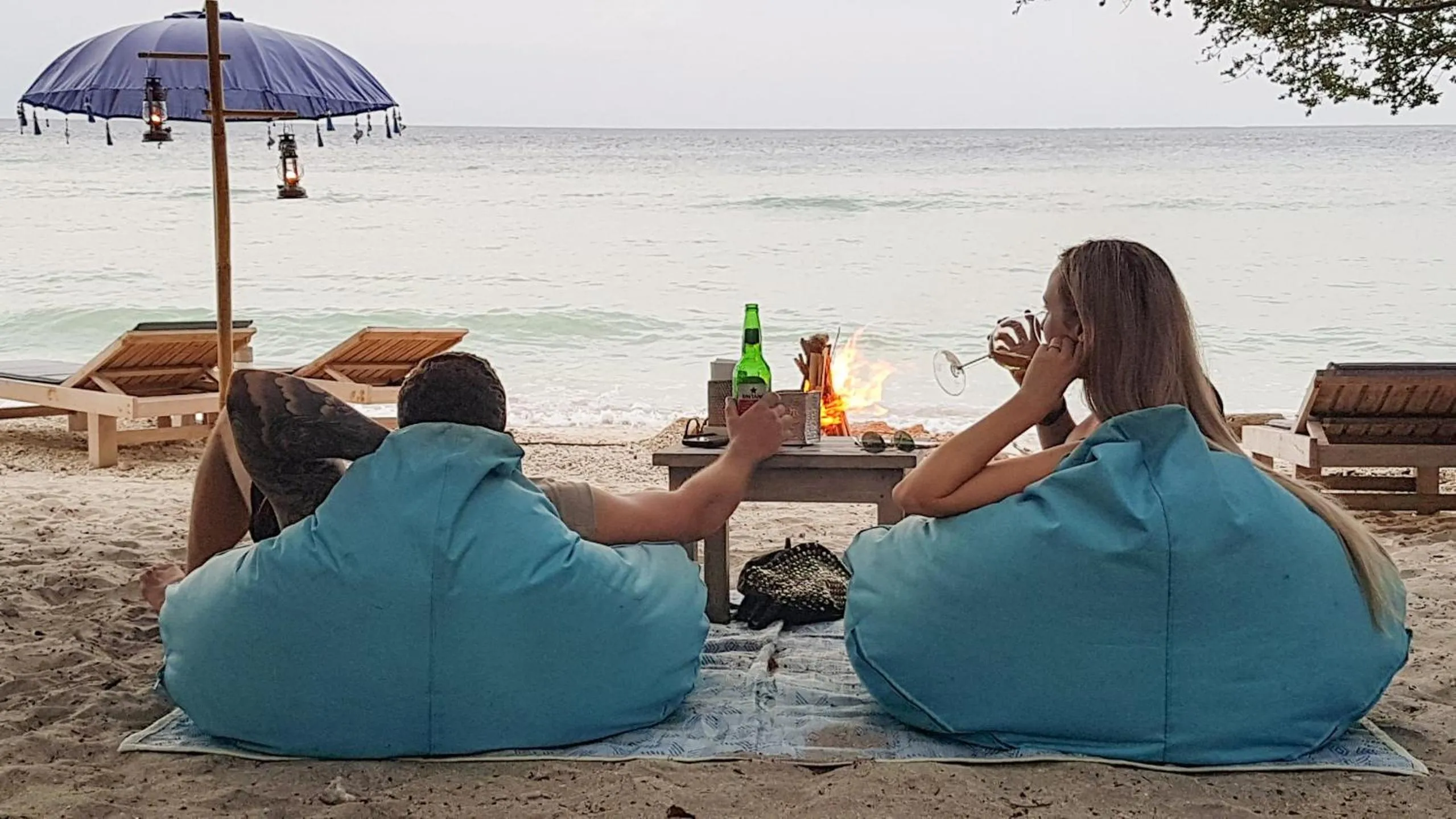 Restaurant/places to eat in Karma Kayak