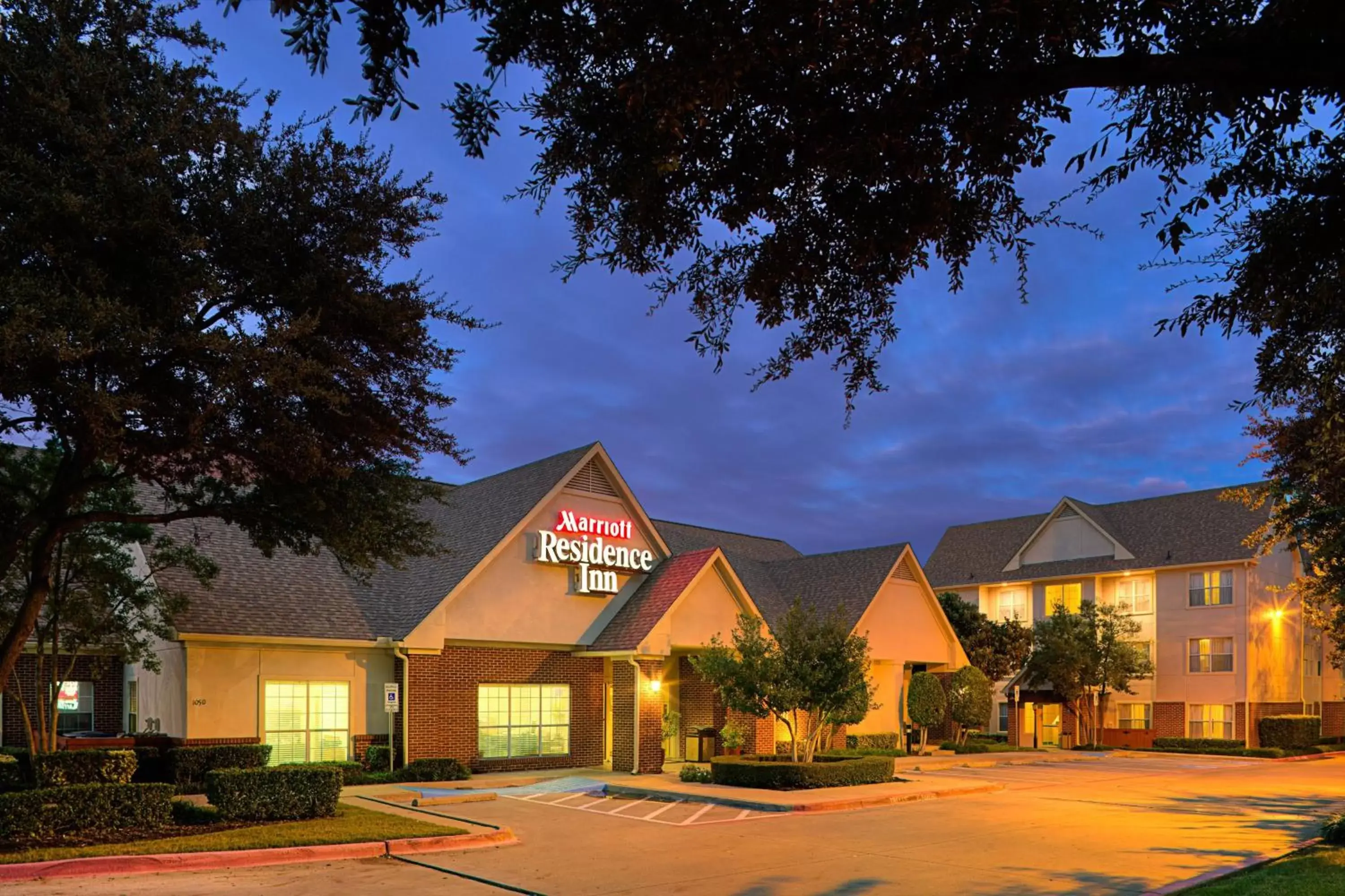 Property Building in Residence Inn Arlington